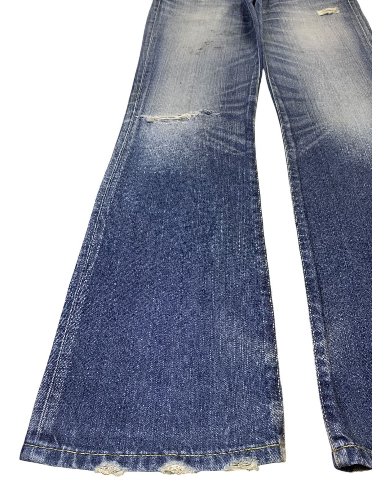 Levi's Vintage 90s Levis 517 Faded Wash Distressed Flare Jeans Size US 33 - 6 Thumbnail