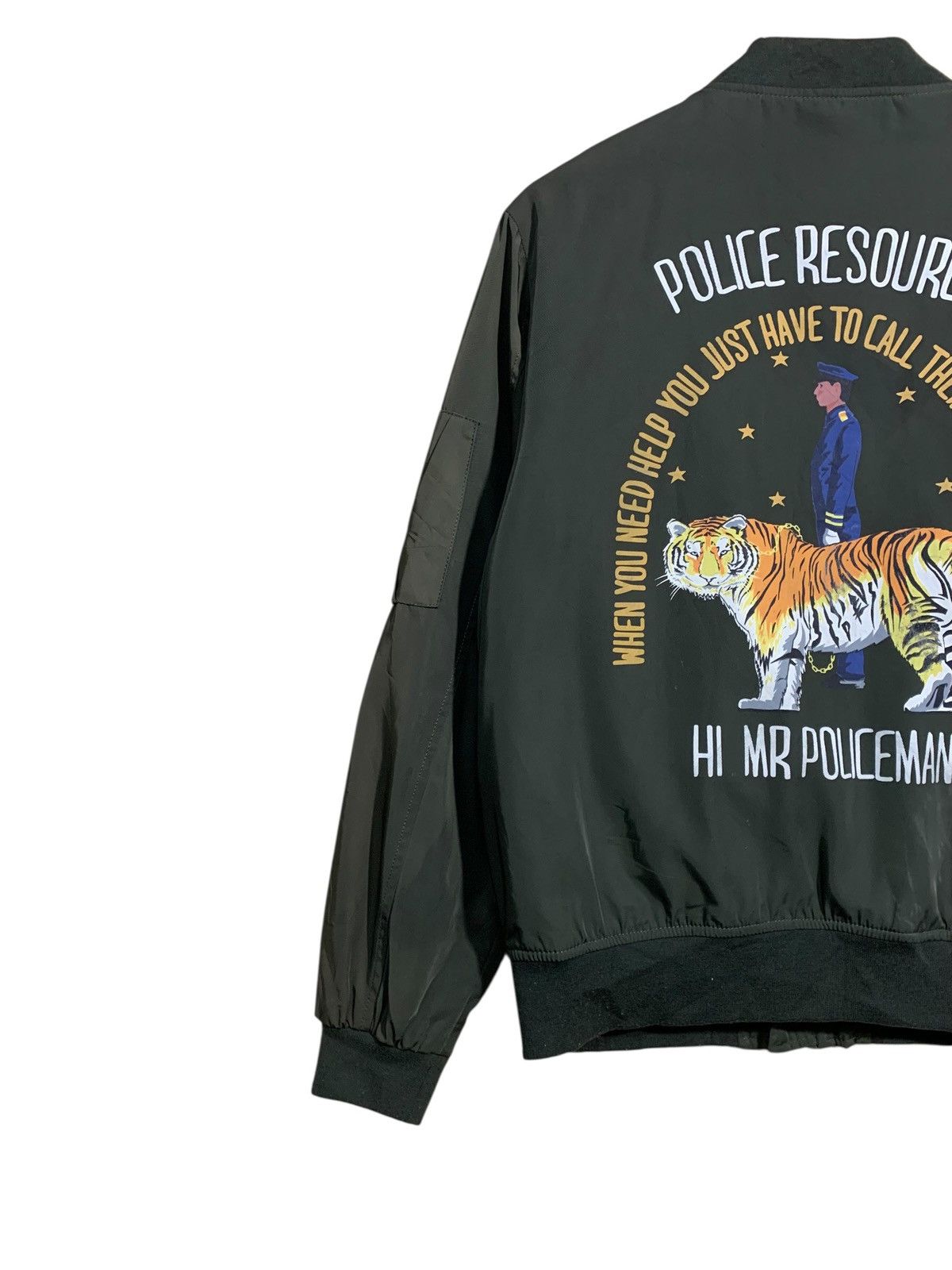 Bershka 🔥BERSHKA GREEN BOMBERS JACKETS TIGER MOTIVE Size US L / EU 52-54 / 3 - 2 Thumbnail