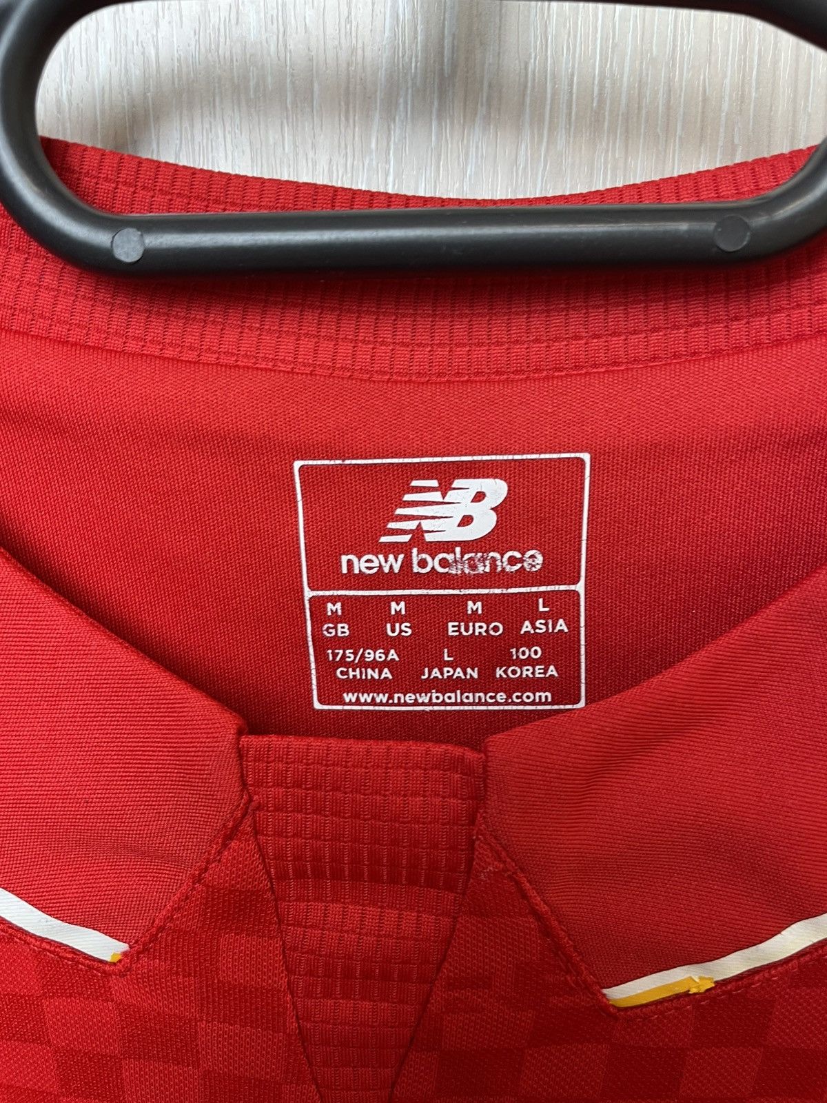 New Balance 2015 2016 Liverpool Home New Balance Soccer Jersey Size US M / EU 48-50 / 2 - 11 Thumbnail