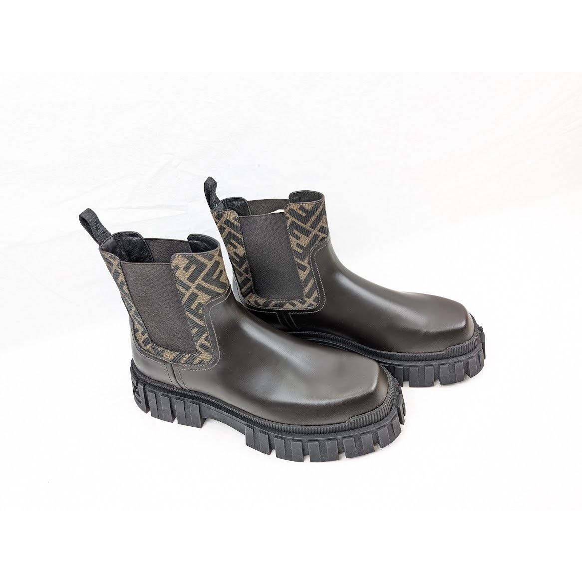 Fendi o1rshd1 Men's Fabric Calf Leather Boots in Black/Dark Brown Size US 11 / EU 44 - 14 Thumbnail