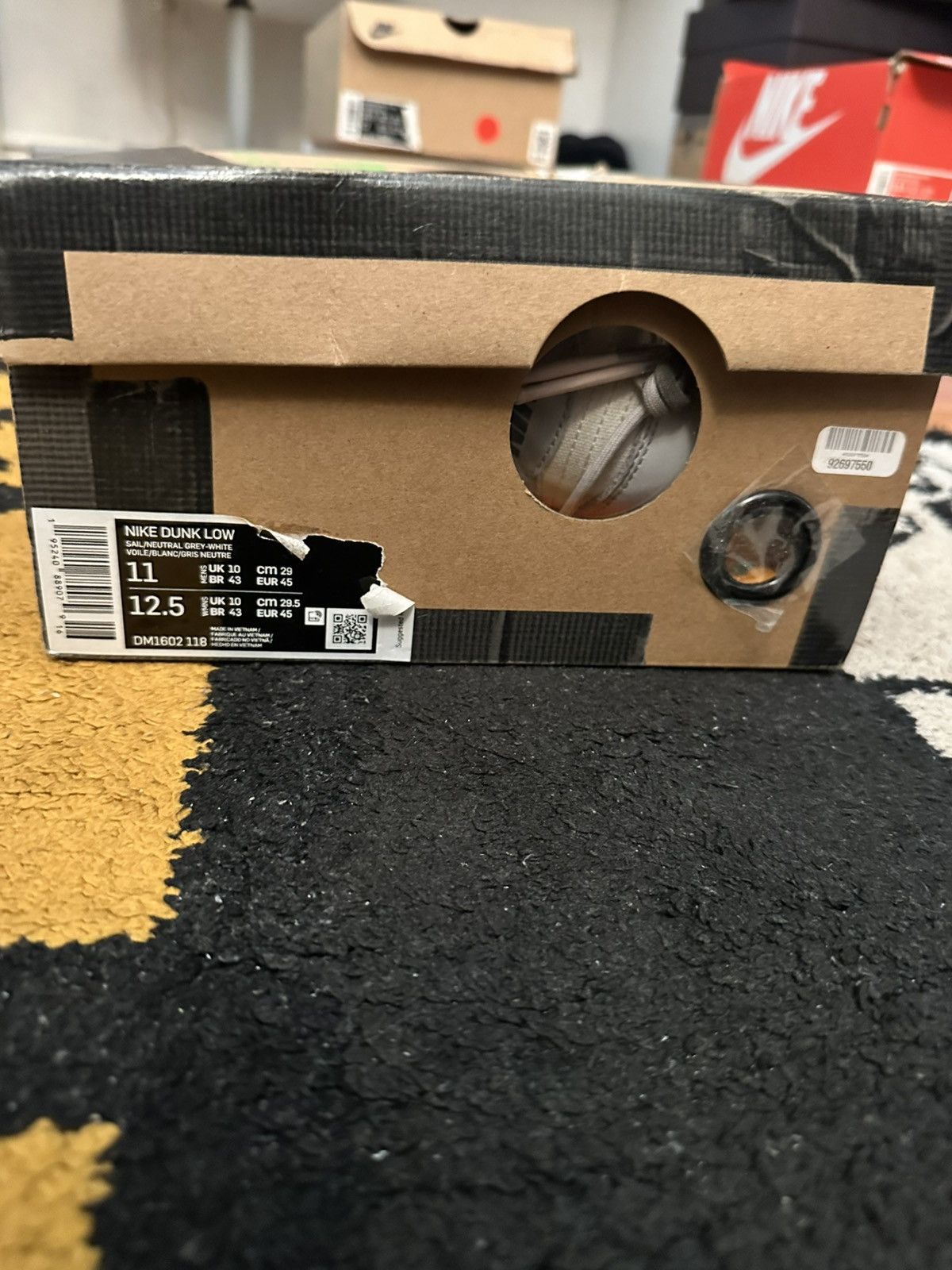 Nike × Off-White Off-White x Dunk low ‘Lot 03 of 50’ Size US 11 / EU 44 - 12 Thumbnail