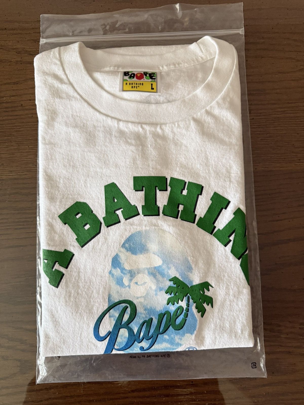 Bape Bape Miami store 3rd anniversary tee DS size L Size US L / EU 52-54 / 3 - 1 Thumbnail
