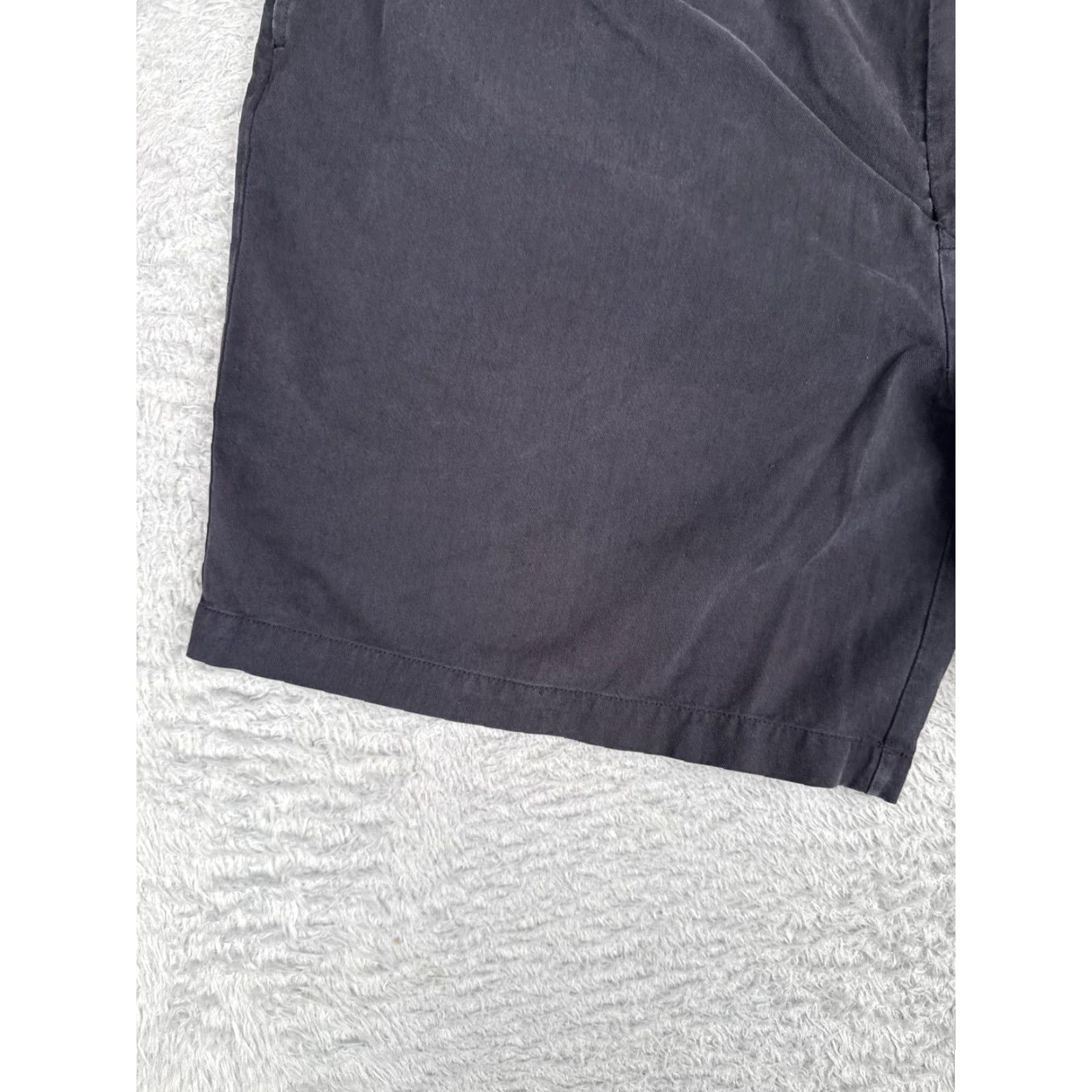 Tommy Bahama VINTAGE Tommy Bahama Shorts Mens 38 Chino Pleated Zip Fly Twill Pockets Casual Navy/Gray 90s Mens Size US 38 / EU 54 - 3 Thumbnail