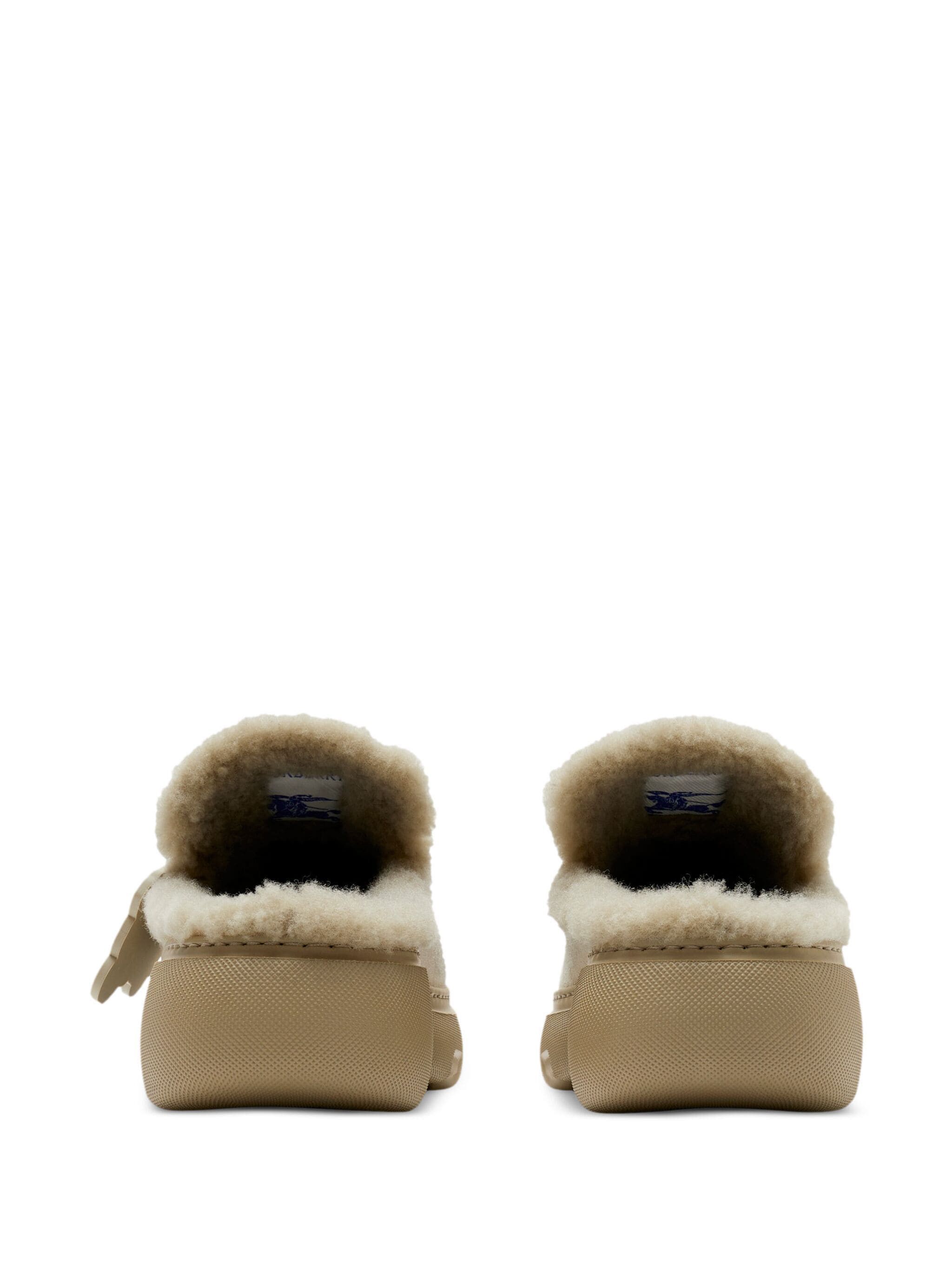 Burberry o1w1db10824 Logo-Charm Suede Mules in Light Beige Size US 6 / IT 36 - 3 Thumbnail
