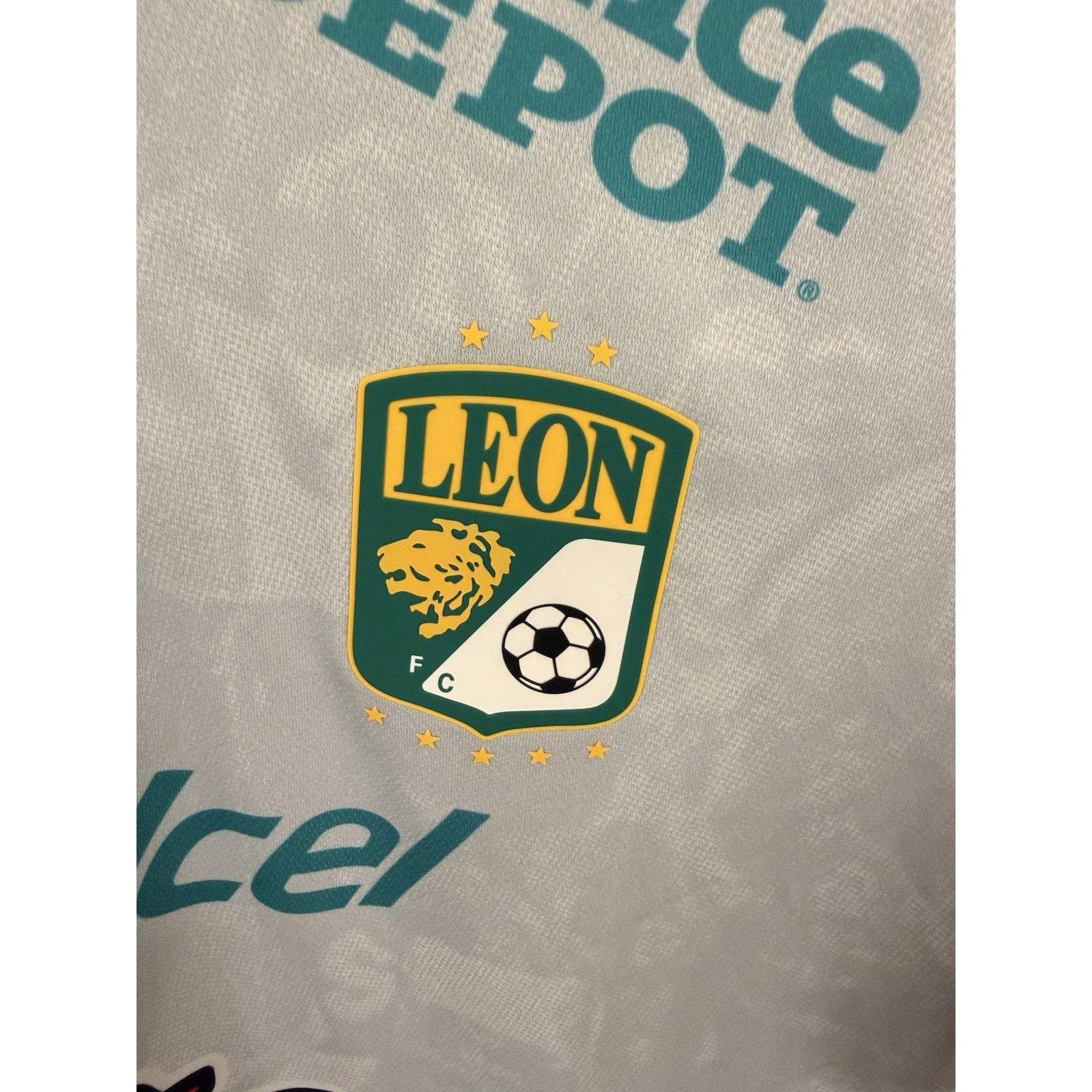 Chaco Club León Away Men’s Medium LigaMX Soccer Fútbol Jersey NWT Size US M / EU 48-50 / 2 - 2 Thumbnail