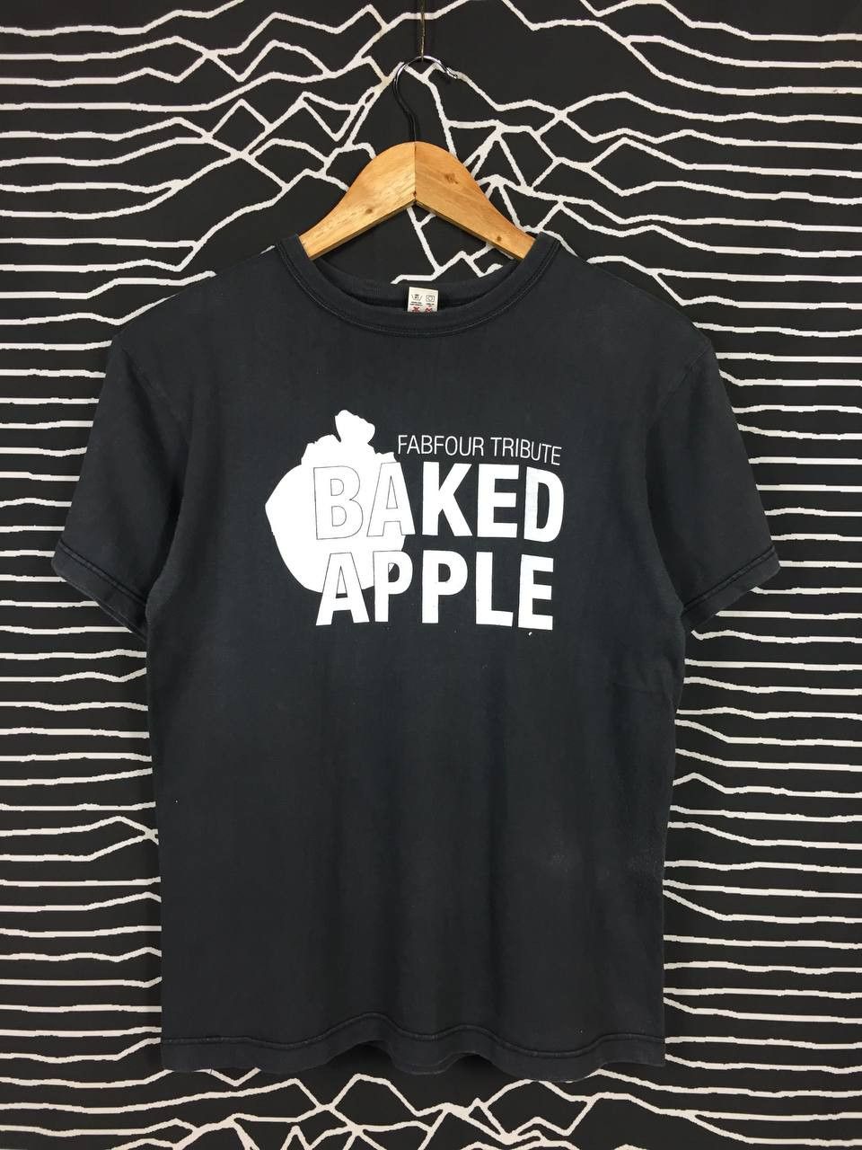 Japanese Brand Skull Jeans By An Alchemist Baked Apple Fabfour Tribute Tee Size US S / EU 44-46 / 1 - 2 Thumbnail