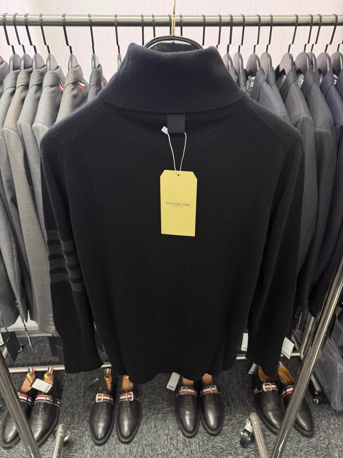 Thom Browne Thom Browne 4-Bar 100% Cashmere Turtleneck Black Runway Size US S / EU 44-46 / 1 - 2 Thumbnail