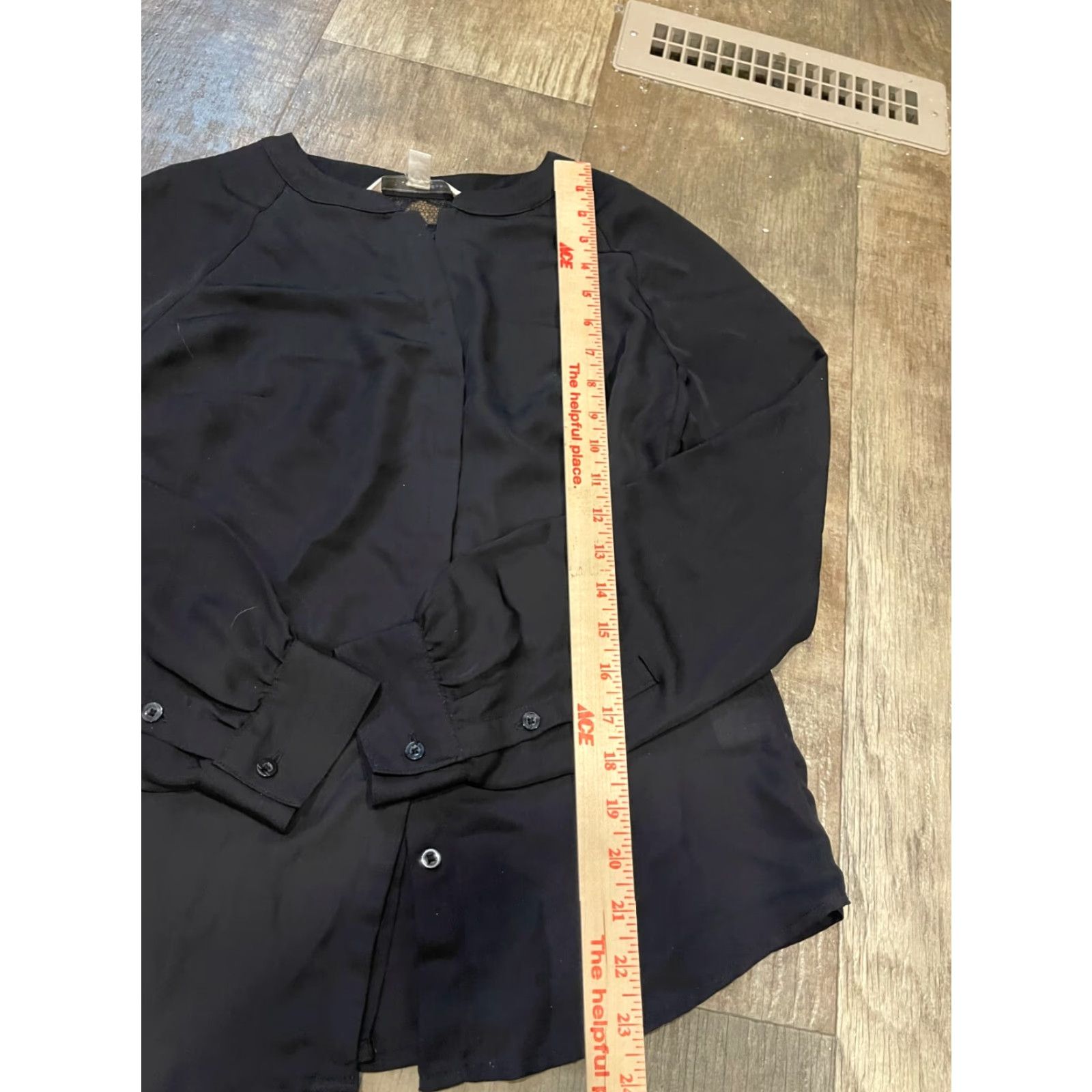 Vintage LC Lauren Conrad Button-Up Top Womens XS Black Long Sleeve Blouse Size XS / US 0-2 / IT 36-38 - 2 Thumbnail