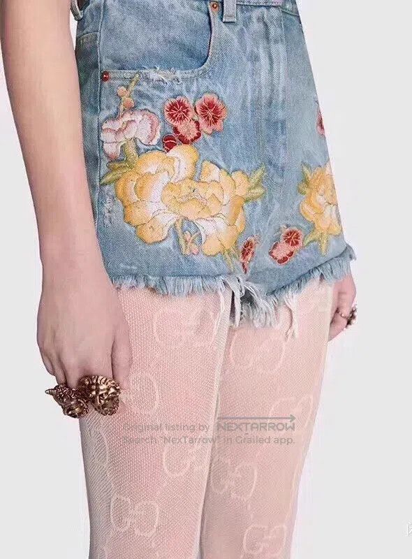 Gucci Gucci Floral embroidered denim shorts Size 24" / US 00 / IT 34 - 8 Thumbnail