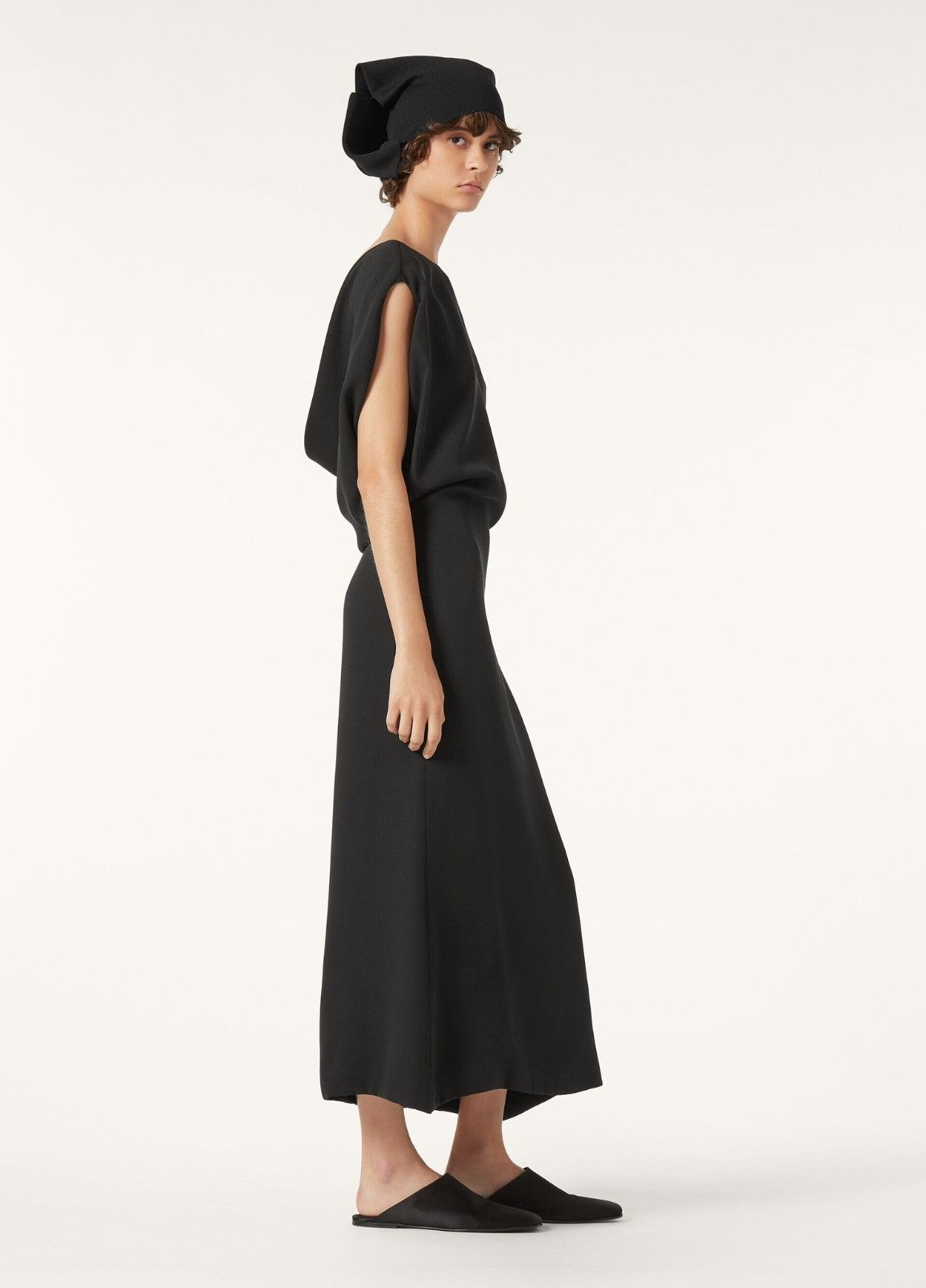 Loro Piana o1srvl11e0526 FAP2923 Blacky Midi Dress in Black Size M / US 6-8 / IT 42-44 - 7 Thumbnail