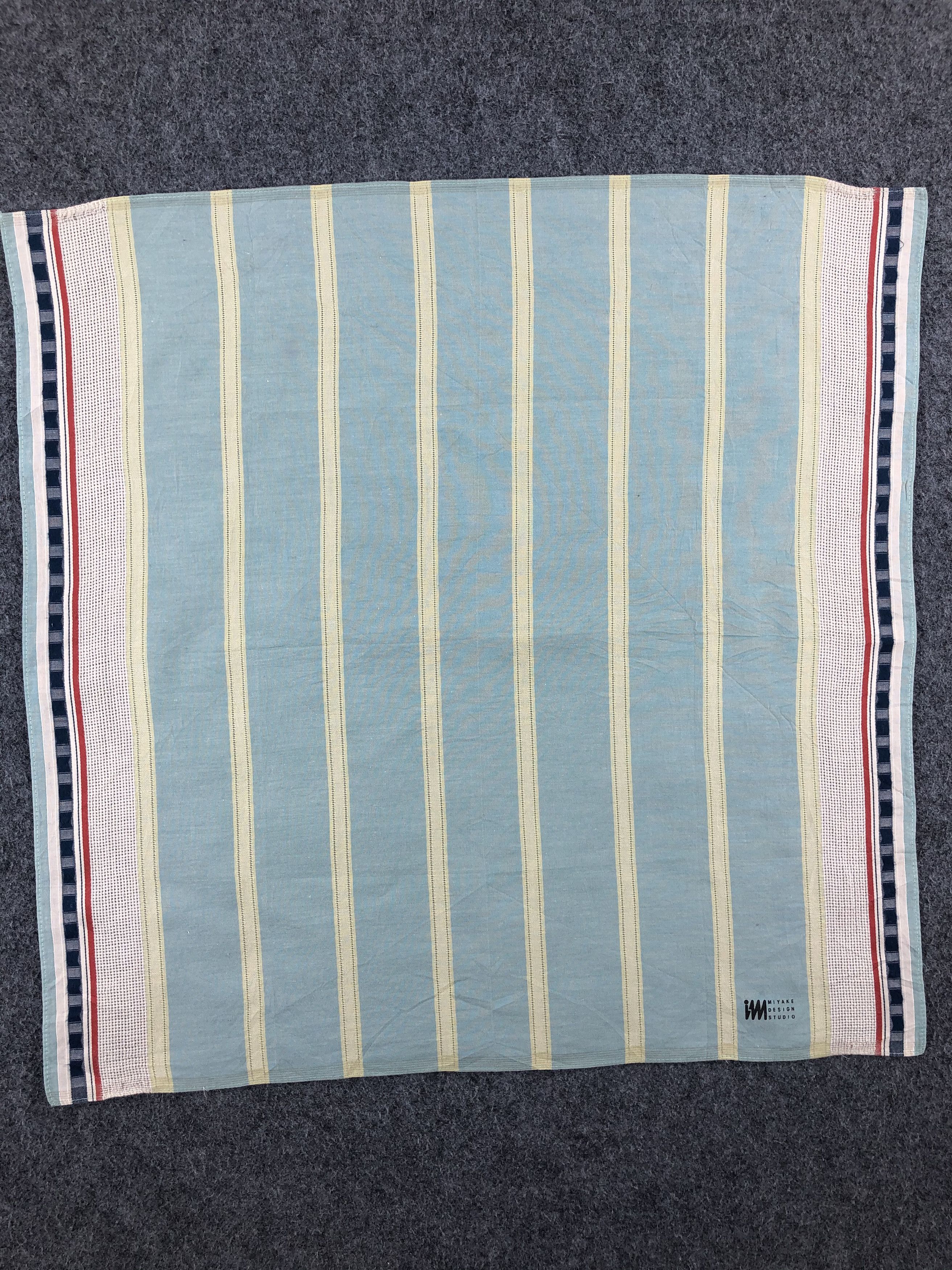 Issey Miyake Issey Miyake Handkerchief / Bandana / Neckerchief Size ONE SIZE - 3 Thumbnail