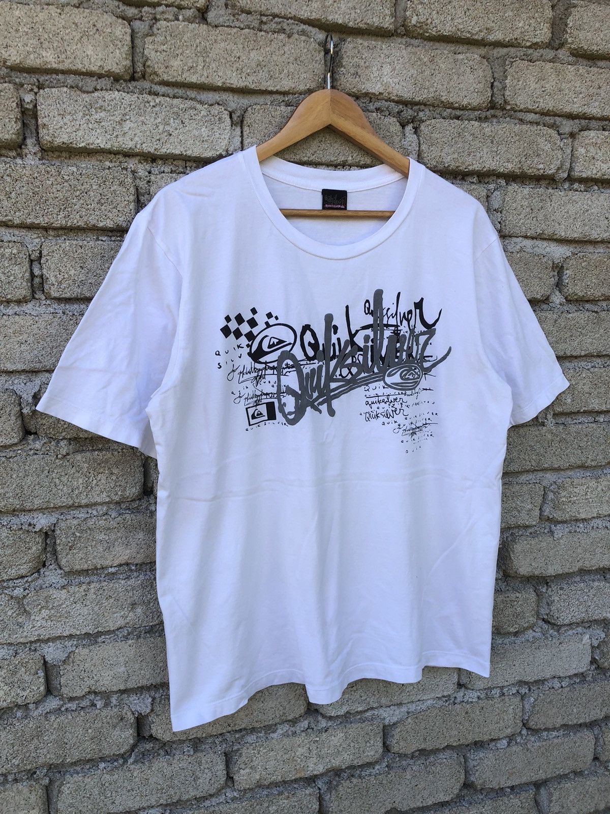 Quiksilver Vintage Y2K Quiksilver All Logo Surfing Tshirt Size US L / EU 52-54 / 3 - 3 Thumbnail