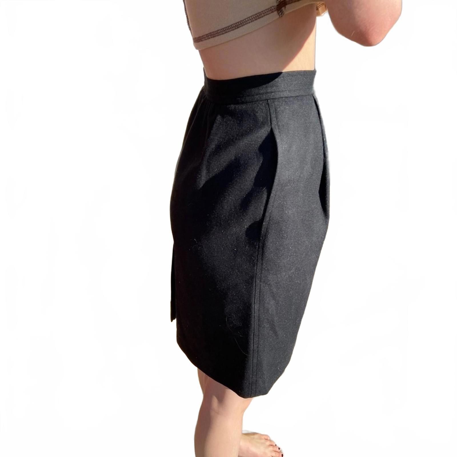 Saint Laurent Paris Saint Laurent Rive Gauche Wool High Pleated Waist Skirt Size 25" / US 0 / IT 36 - 3 Thumbnail