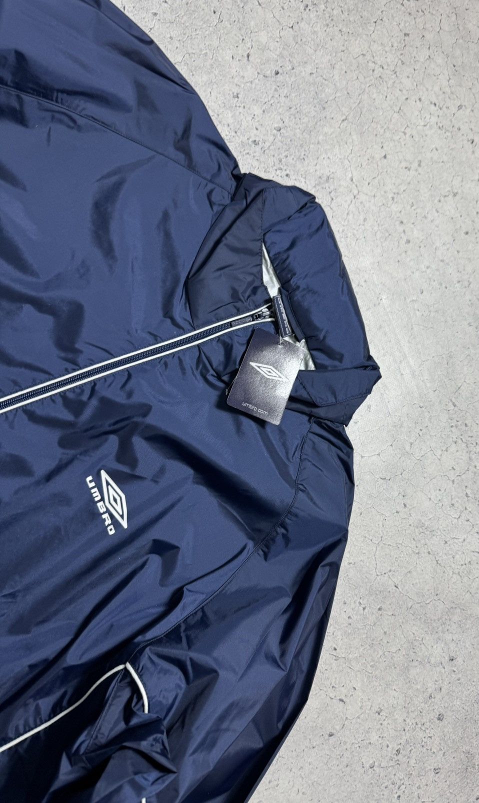 Umbro Umbro Vintage 90’s Full Zip Nylon Jacket Big Logo Size XL Size US XL / EU 56 / 4 - 5 Thumbnail