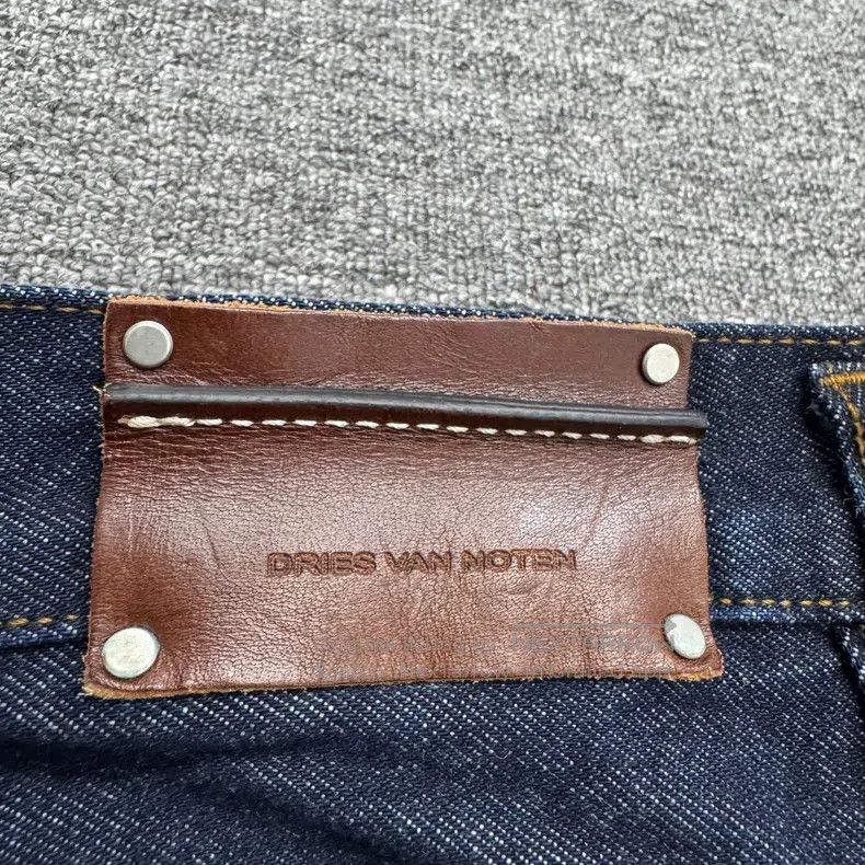 Dries Van Noten Dries Van Noten Leather Patch Wide-Leg Jeans Size US 30 / EU 46 - 7 Thumbnail