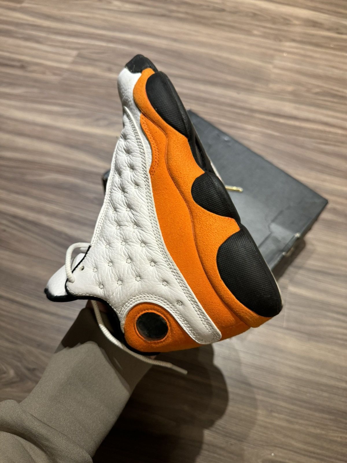 Jordan Brand White orange black starfish Jordan Size US 6.5 / EU 39-40 - 10 Thumbnail