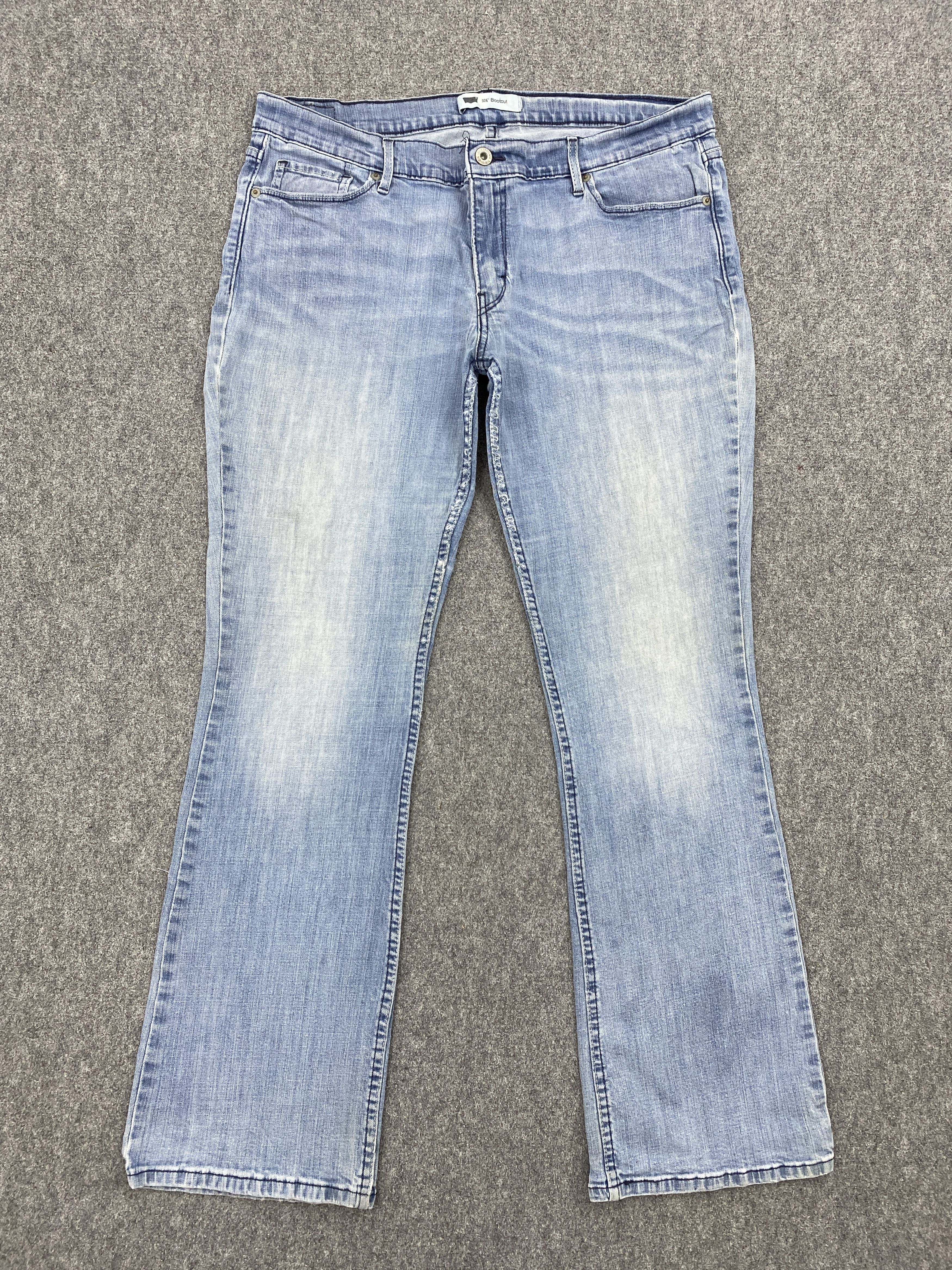 Levi's × Vintage Vintage levis 524 Flare Lightwash Denim Jeans DP2625 Size US 34 / EU 50 - 1 Thumbnail