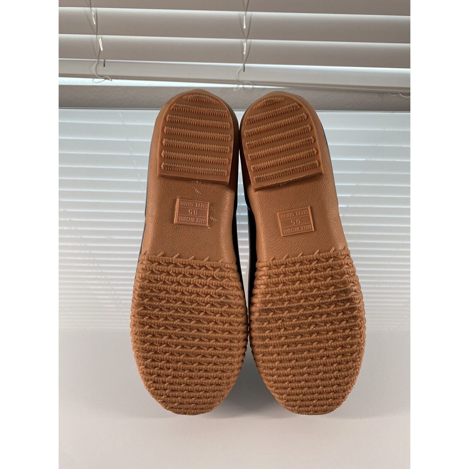 Lands' End Ladies Lands End Chelsea Blue Hazelnut Insulated boot 9.5 Size US 9.5 / IT 39.5 - 6 Thumbnail