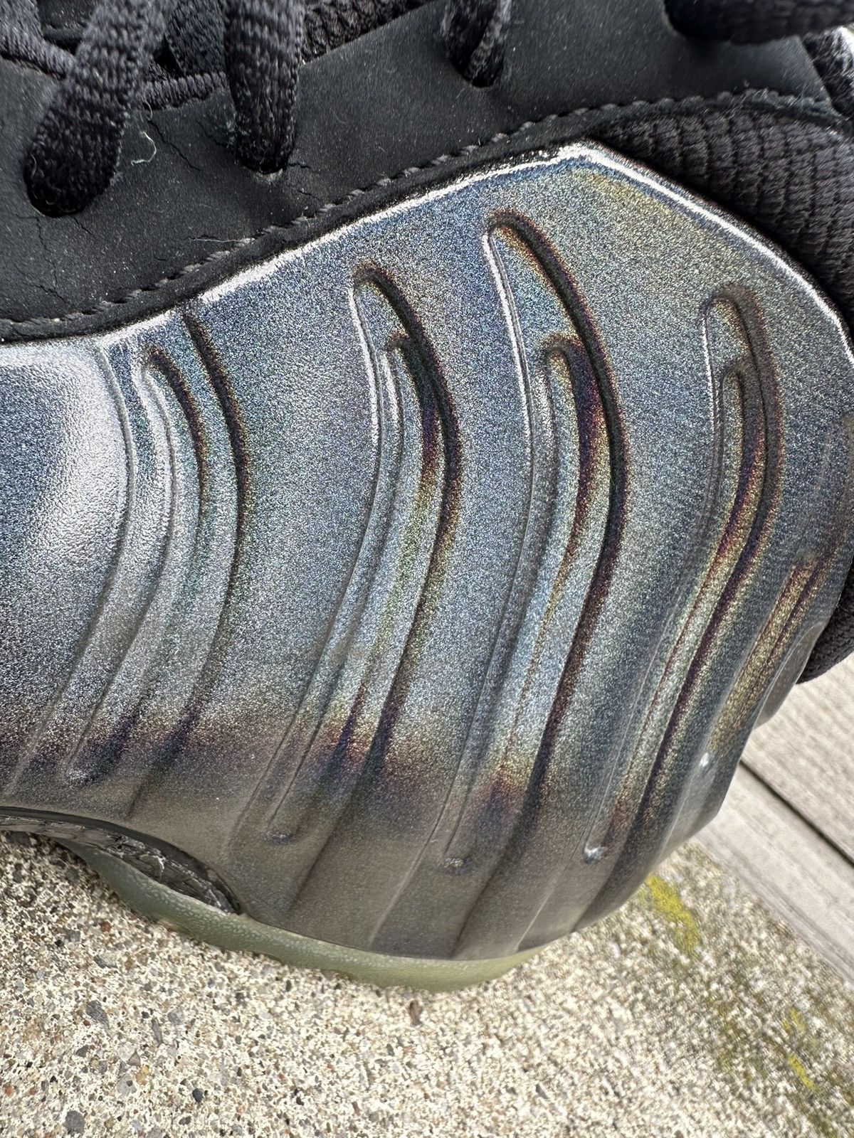 Nike × Vintage Very rare 2015 Nike Air Foamposite Hologram basketball drill Size US 9.5 / EU 42-43 - 3 Thumbnail