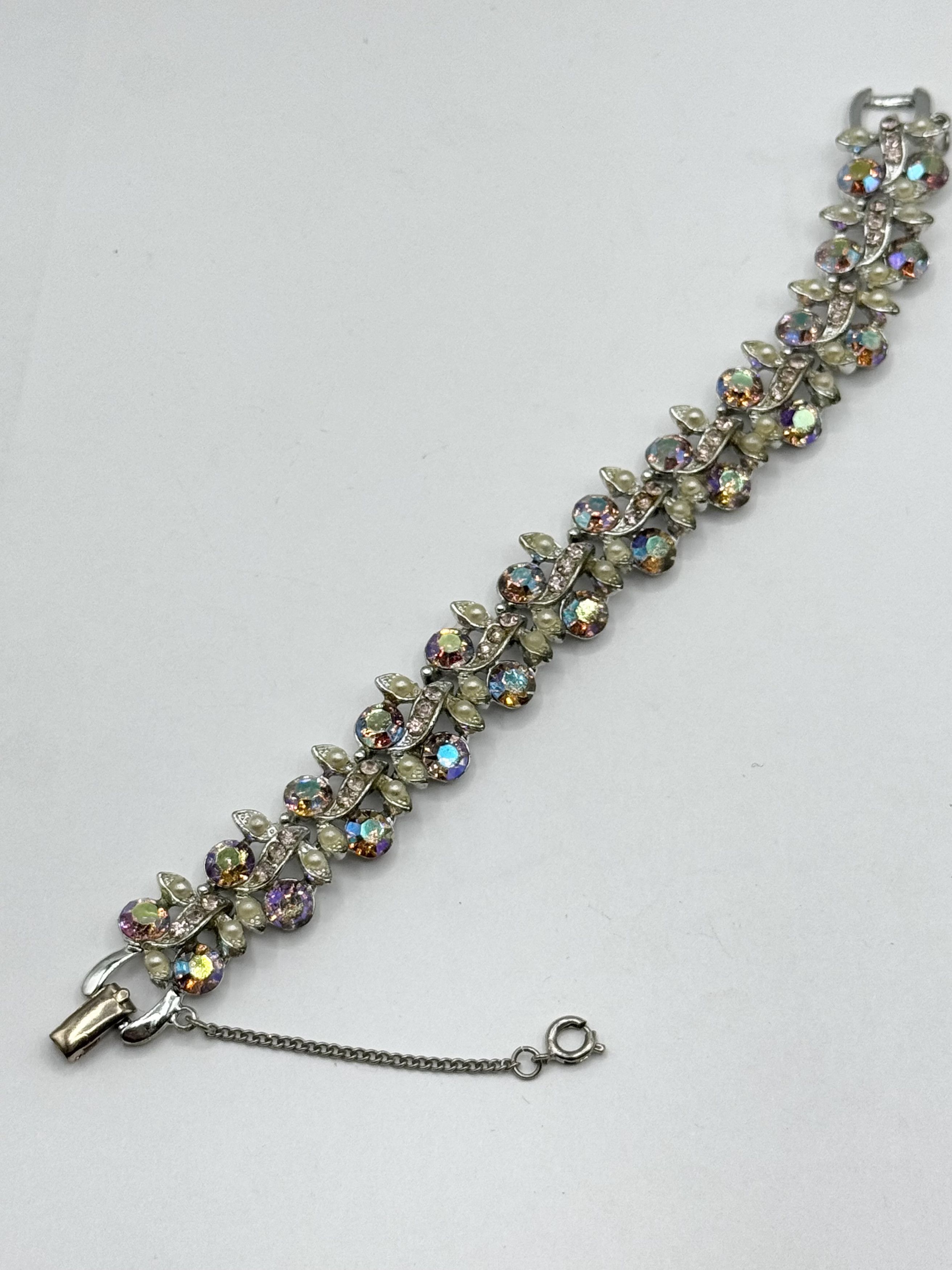 Vintage Vintage rhinestone faux pearl beaded panel bracelet Size ONE SIZE - 5 Thumbnail