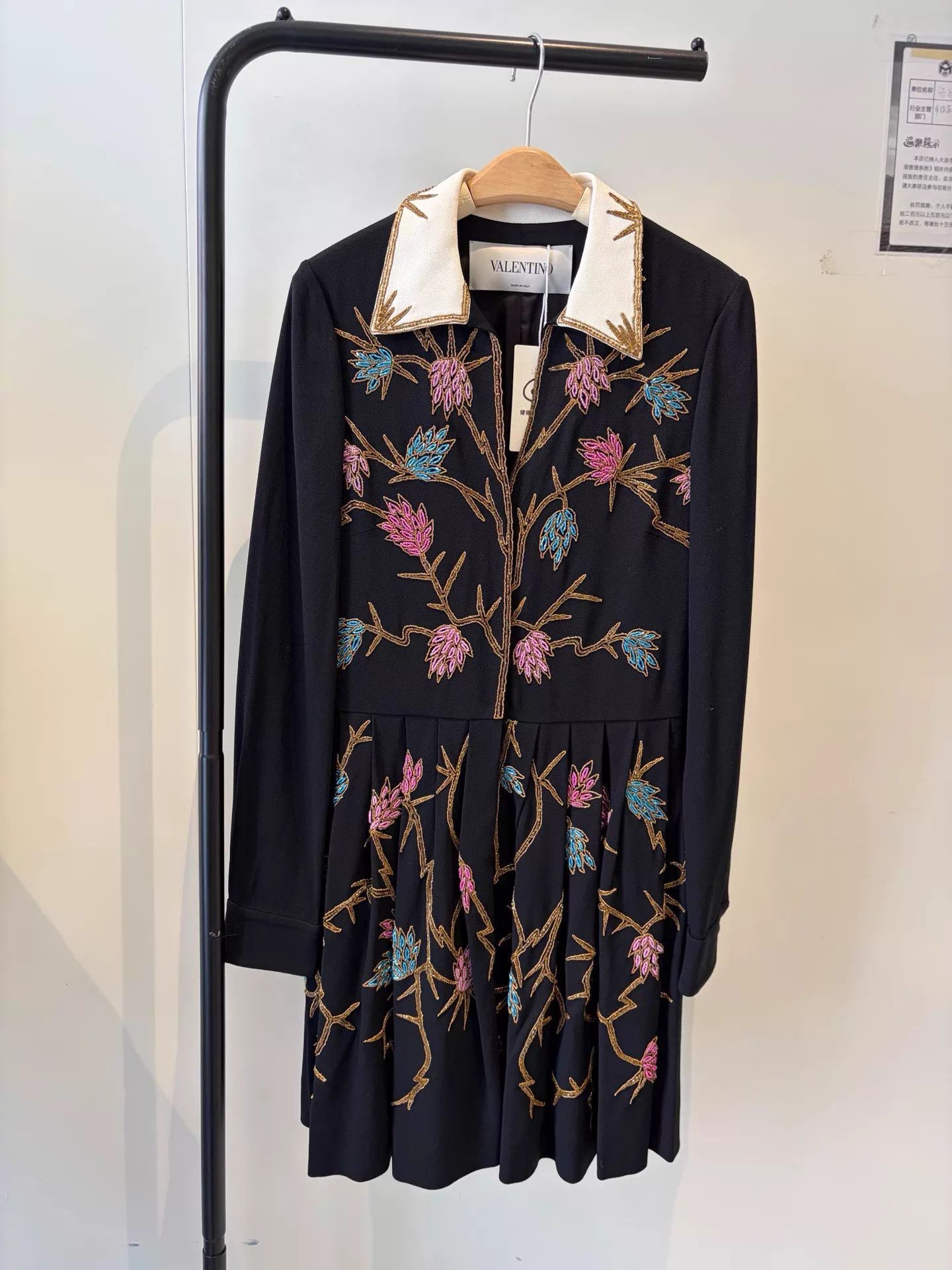 Valentino Valentino Runway Embroidered Floral Polo Neck Dress Mint 40 Size S / US 4 / IT 40 - 1 Thumbnail