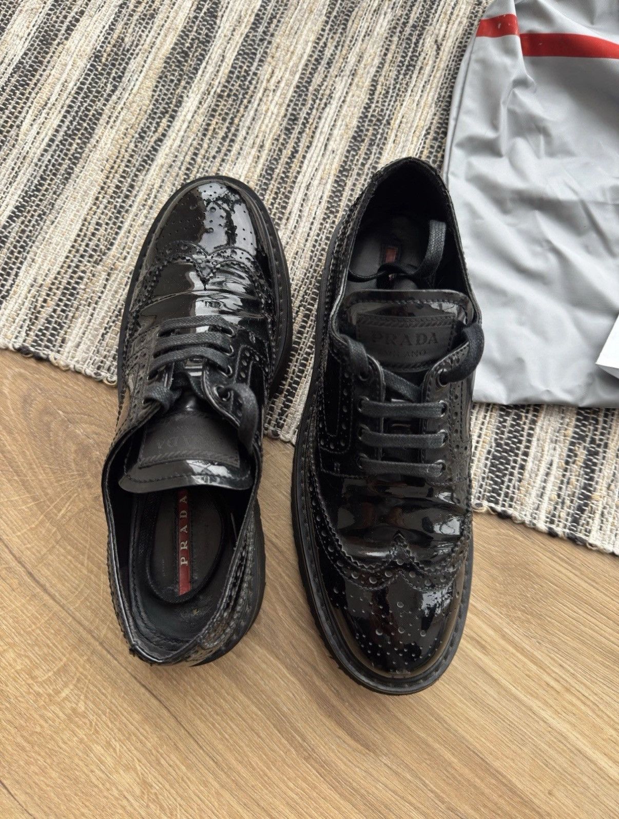 Prada PRADA Patent Leather Laceup Oxford Black Classic Shoes WMNS Size US 7 / IT 37 - 9 Thumbnail