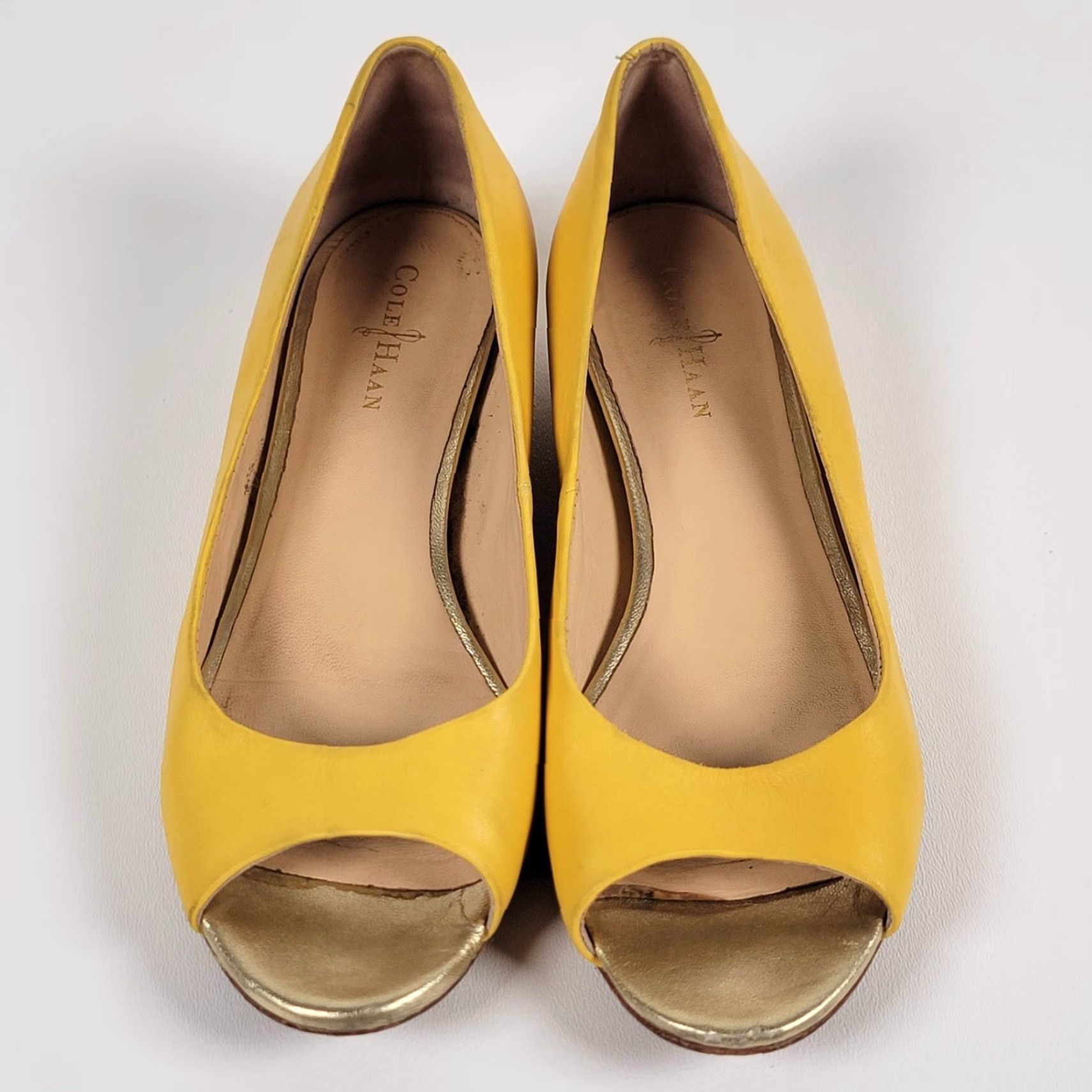 Cole Haan VINTAGE Cole Haan Womens Flat Peep Toe Leather Slip On Yellow 5.5 B Leather Lining Breathable Comfort Lightweight 80s City Metal Size M / US 6-8 / IT 42-44 - 2 Thumbnail