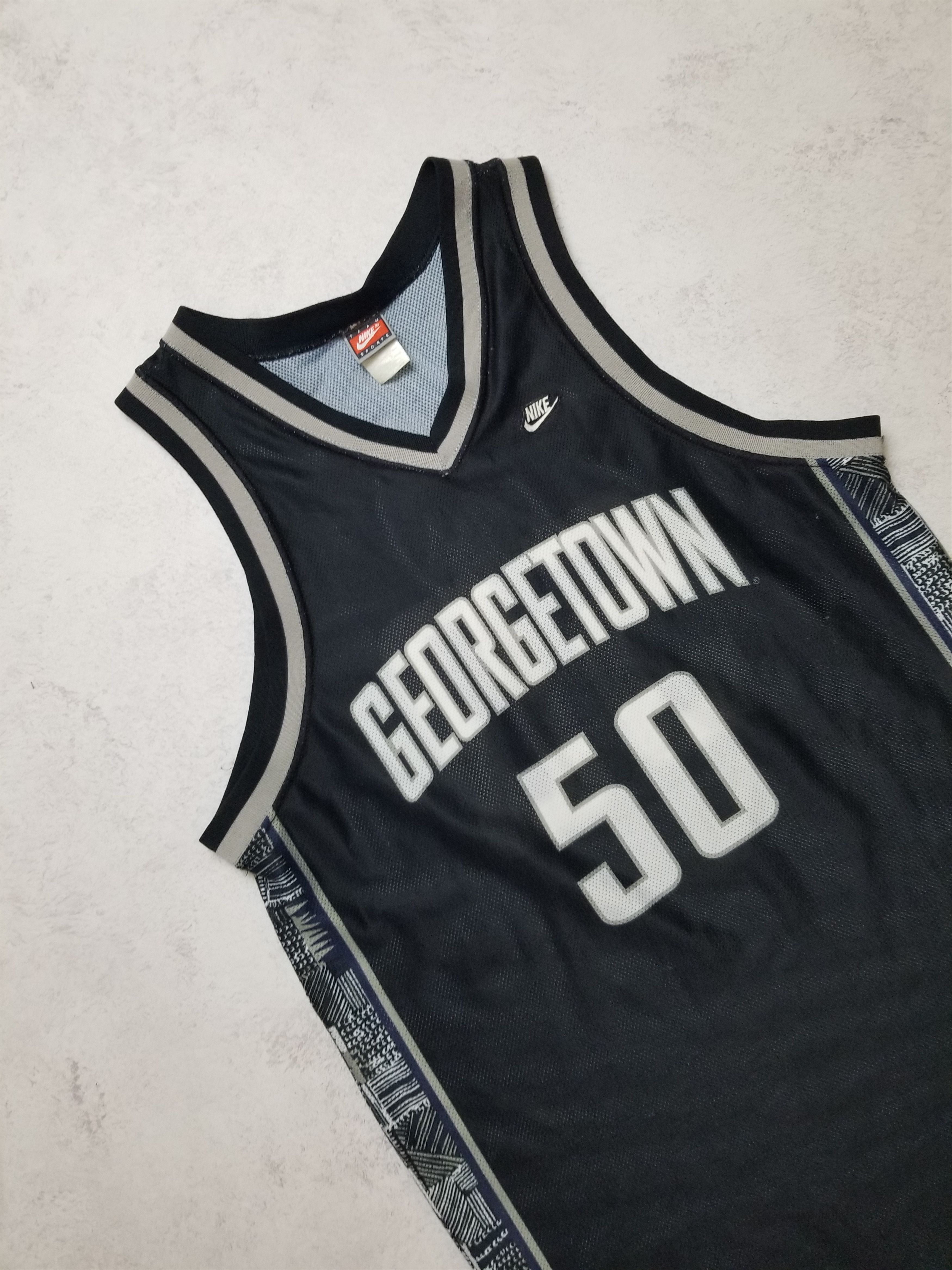 Nike VTG Othella Harringt #50 Georgetown Hoyas NBA Vintage Jersey Size US L / EU 52-54 / 3 - 18 Thumbnail