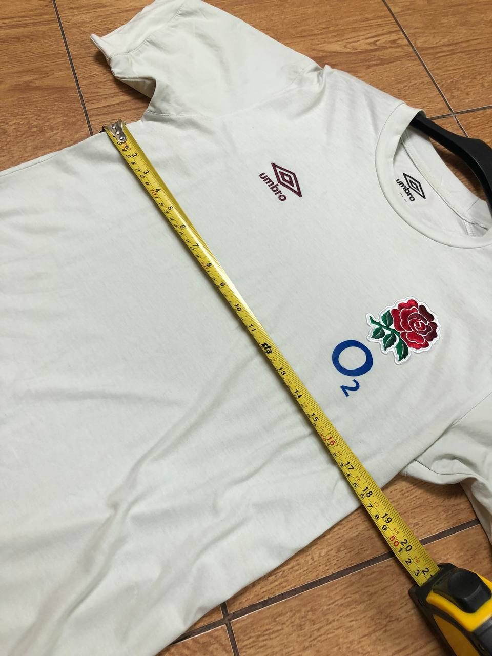 Umbro Vintage Y2K Jerseys Umbro white logo T-shirt streetwear Size US S / EU 44-46 / 1 - 7 Thumbnail