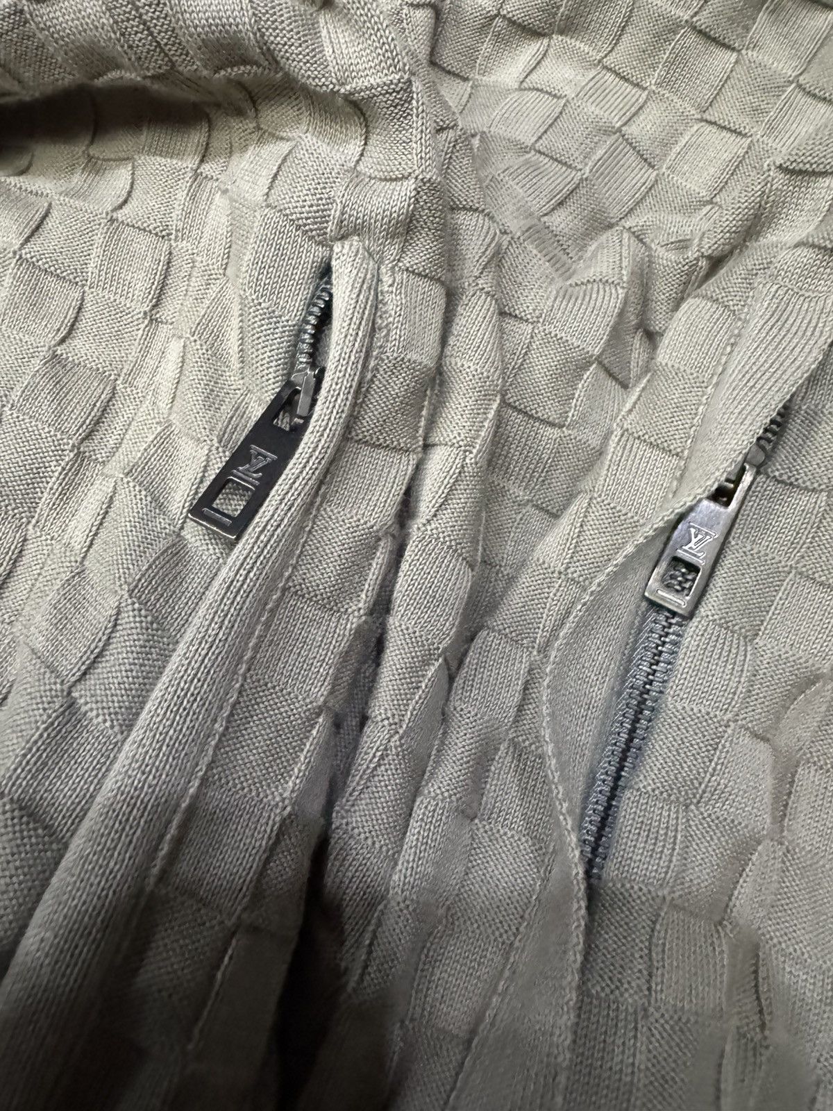 Louis Vuitton VINTAGE LOUIS VUITTON DAMIER RIB ZIPPER KNIT JACKET Size US XL / EU 56 / 4 - 8 Thumbnail