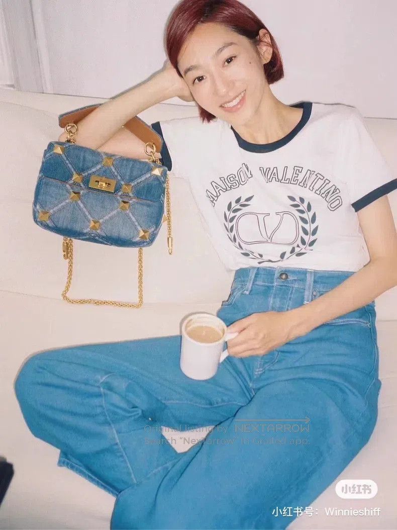 Valentino Valentino White letter-print T-shirt short-sleeved top Size L / US 10 / IT 46 - 8 Thumbnail