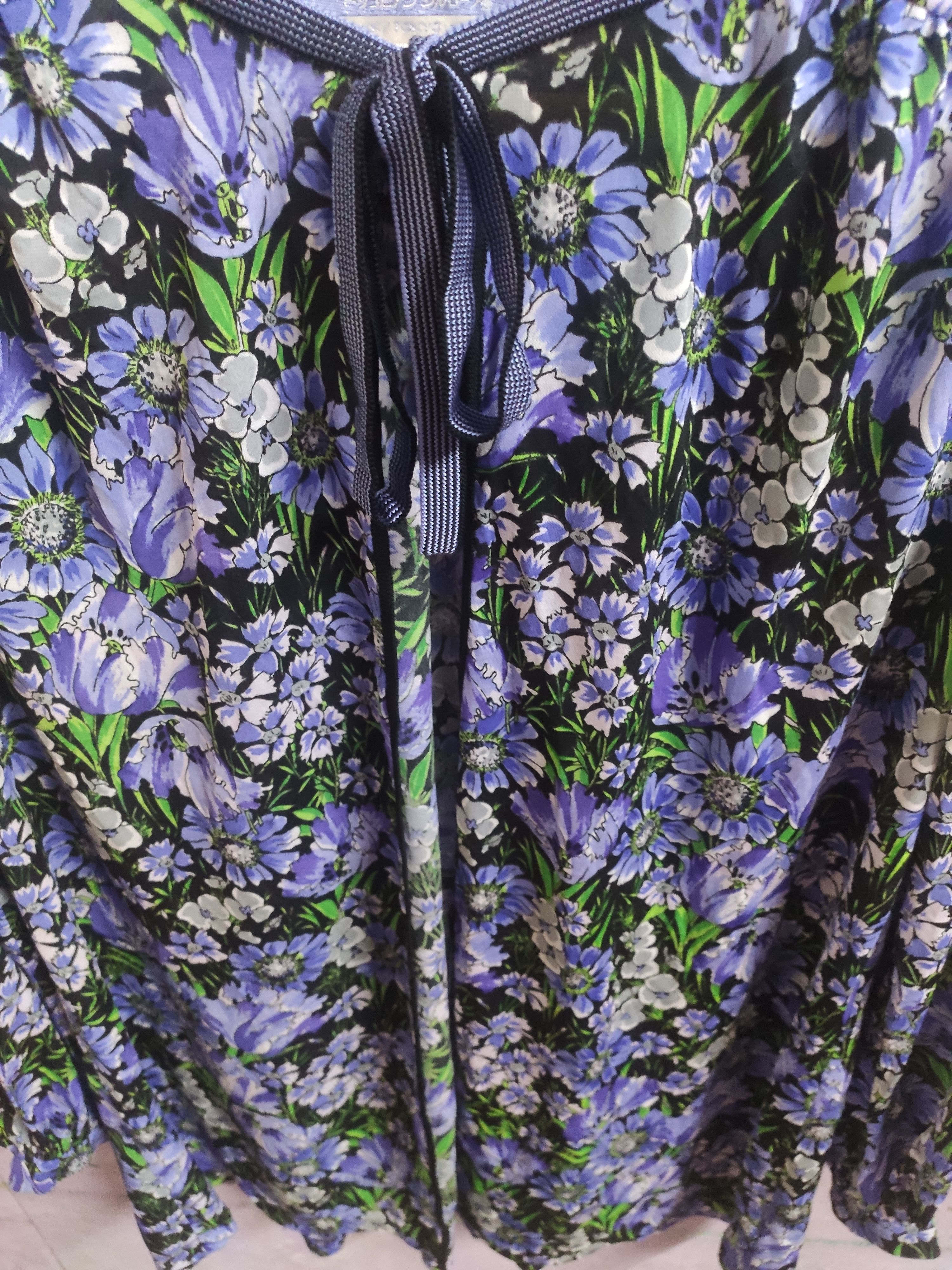 Vintage Longchamps Tricot in Silk Robe Floral Blouse / Cardigan Size M / US 6-8 / IT 42-44 - 3 Thumbnail