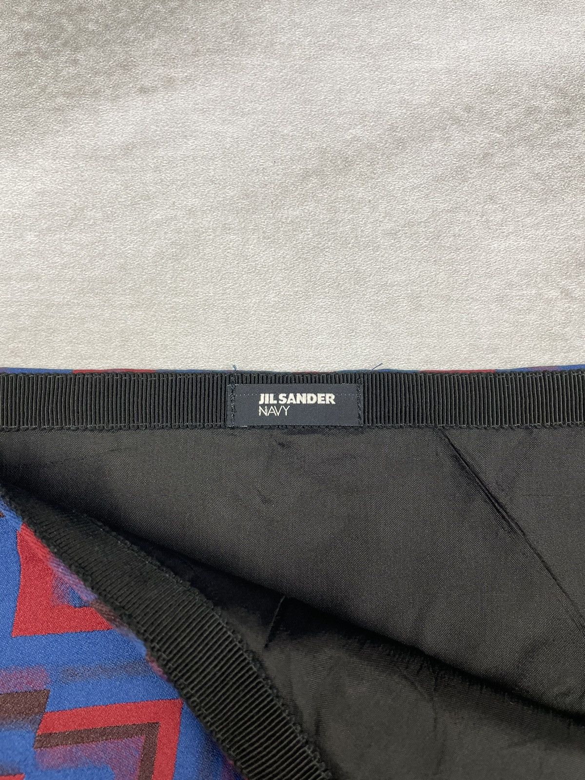 Jil Sander FW15 Jil Sander Navy Jacquard Geometric Wrap Skirt Size 27" / US 4 / IT 40 - 6 Thumbnail