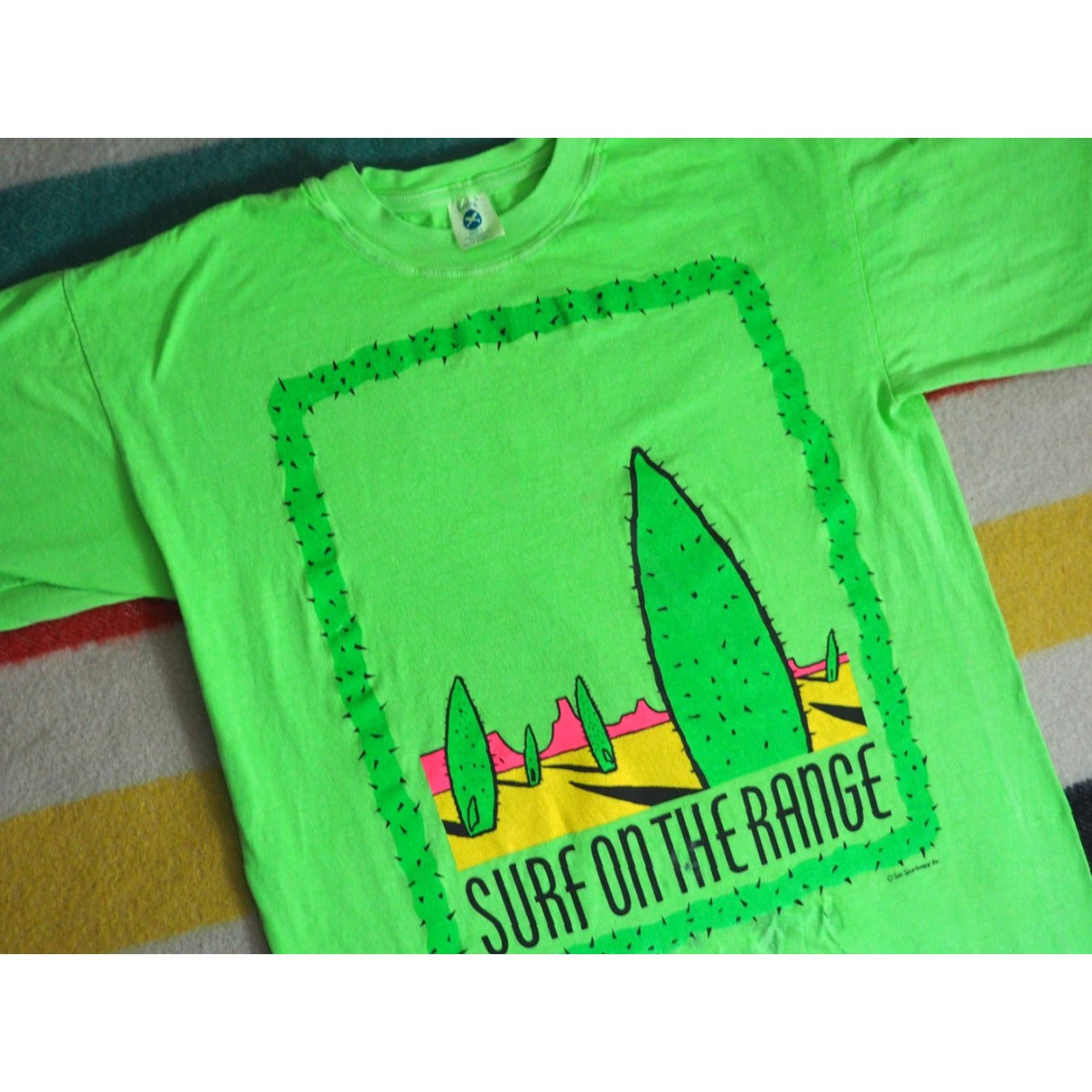 Herring VTG 80s 90s Surf Range Cactus Beach Joke Southwest Art Green Tee T-Shirt M Men Short Sleeve Cotton Graphic Tee Vintage Surf Shirt Size US M / EU 48-50 / 2 - 2 Thumbnail