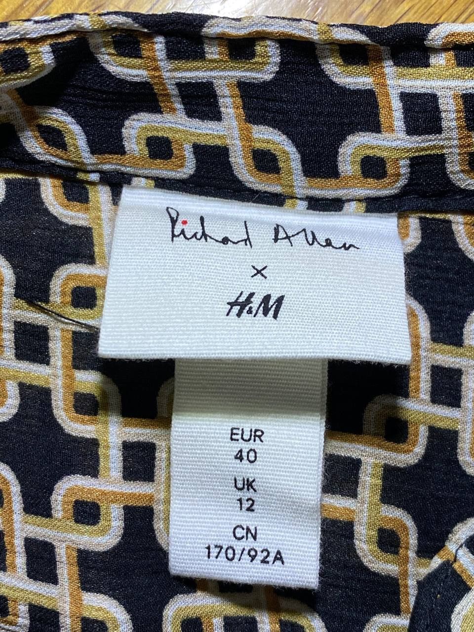 H&M H&M x Richard Allen printed airy shirt Size L / US 10 / IT 46 - 3 Thumbnail