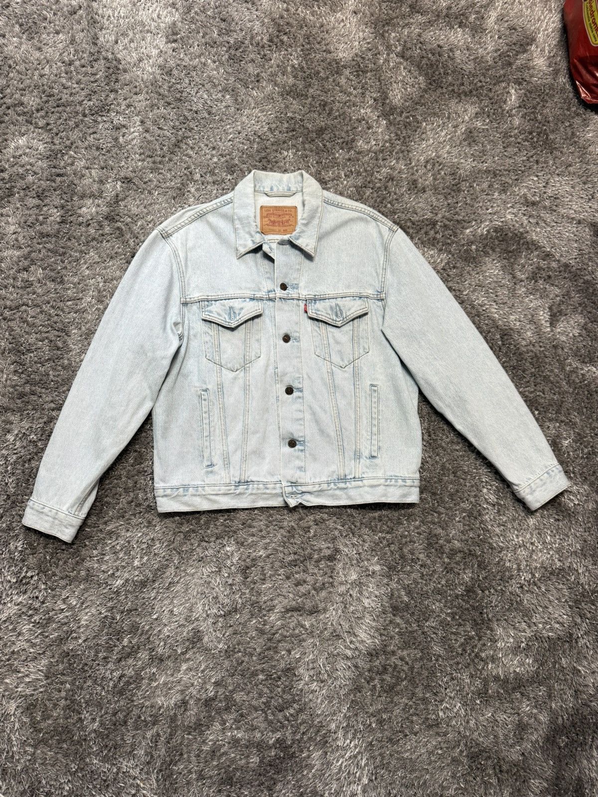 Levi's Vintage Levi’s Denim Jacket Size L 80-90s Streetwear Jeans Size US L / EU 52-54 / 3 - 1 Thumbnail