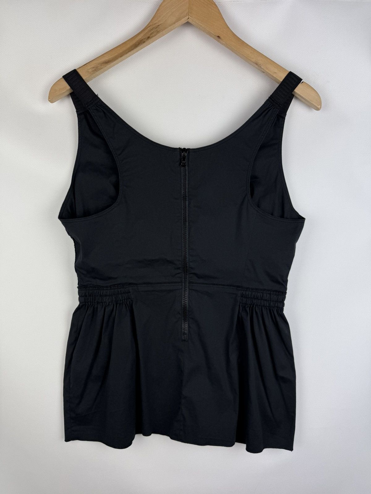 Prada × Vintage Prada Ladies Sleeveless Tank Top Blouse Size 44 Size M / US 6-8 / IT 42-44 - 9 Thumbnail