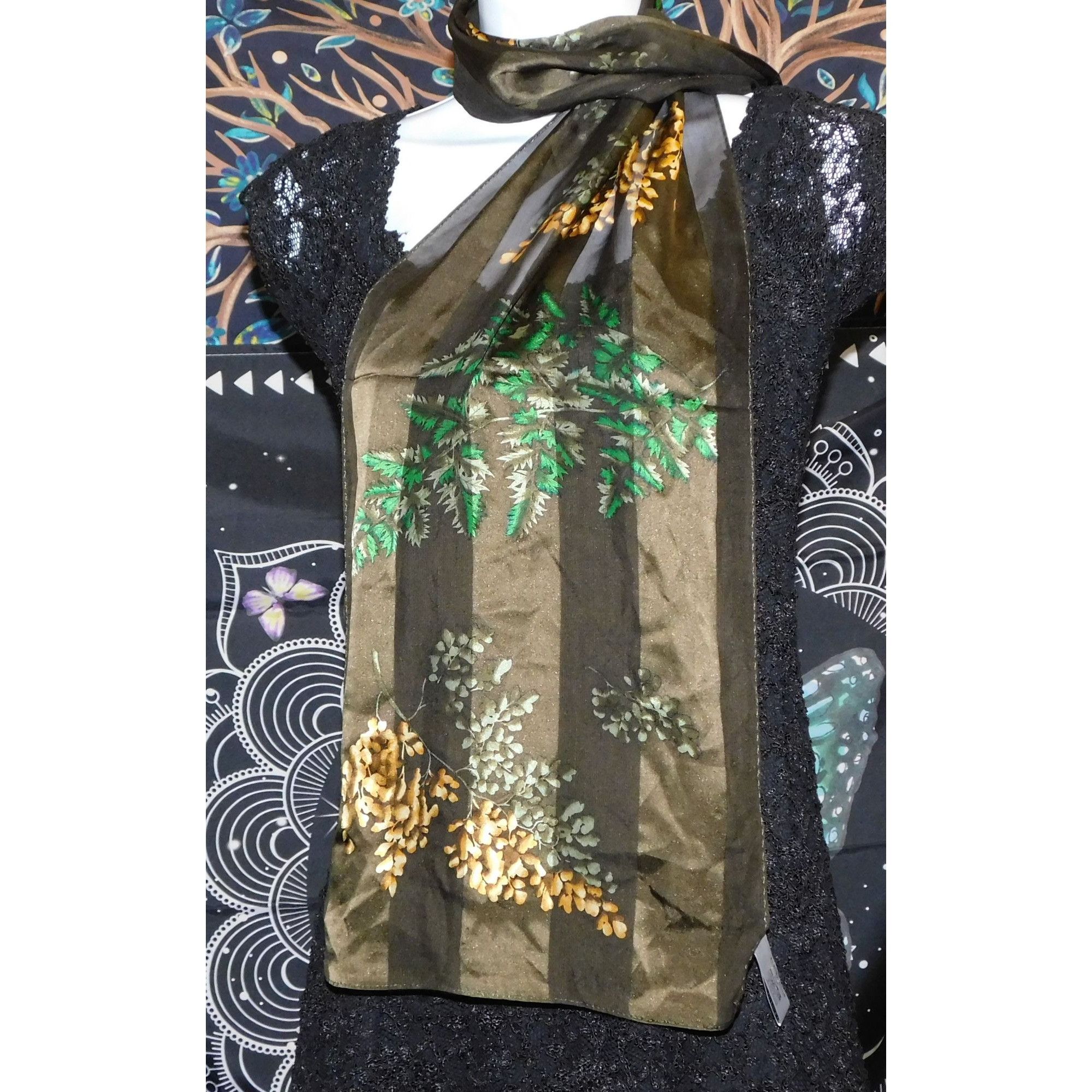 Other Elaine Gold Silk Scarf With Floral Design In Green & Gold 60 Size ONE SIZE - 1 Thumbnail