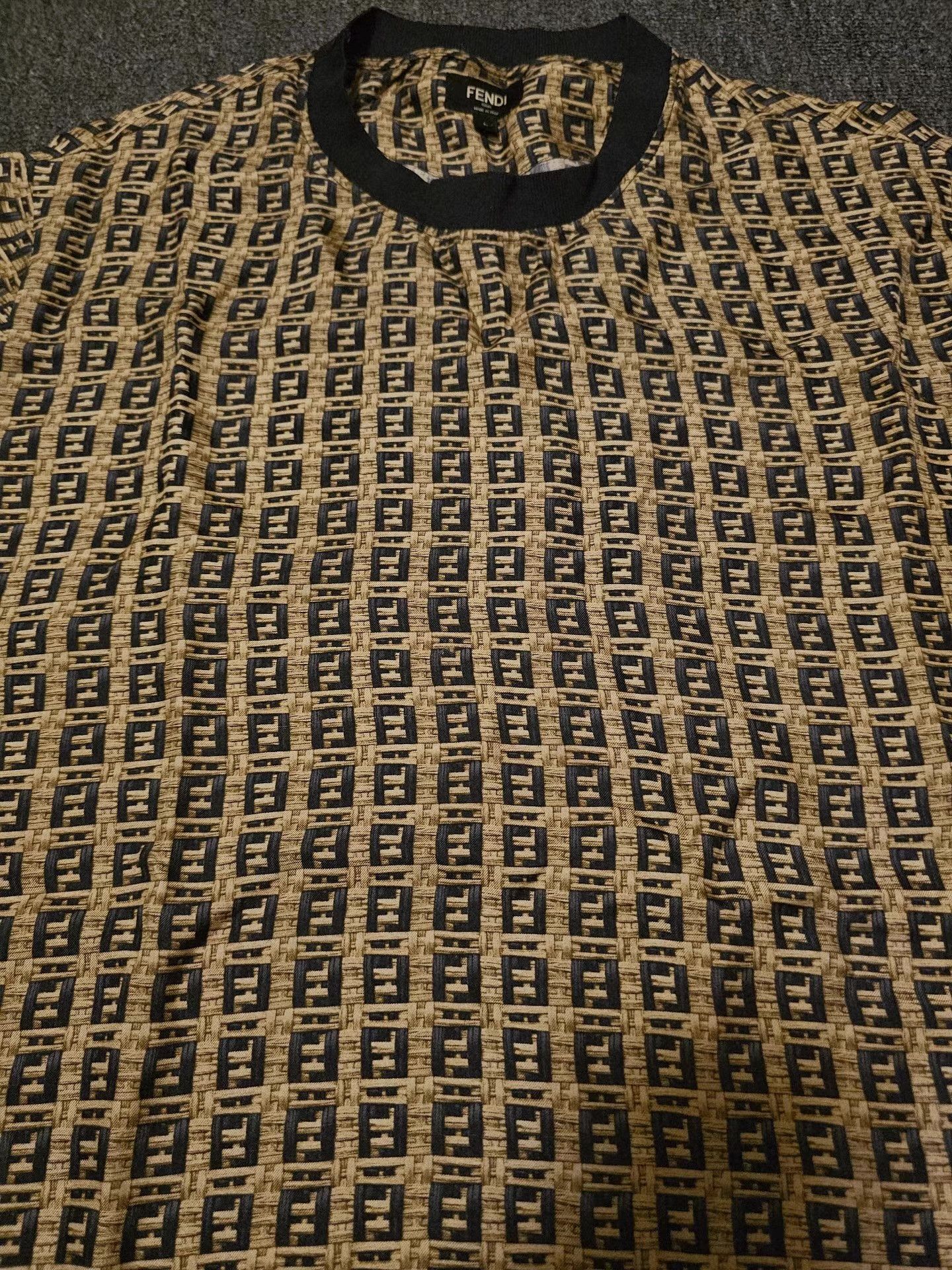 Fendi Fendi gold silk T-shirt Size US L / EU 52-54 / 3 - 2 Thumbnail