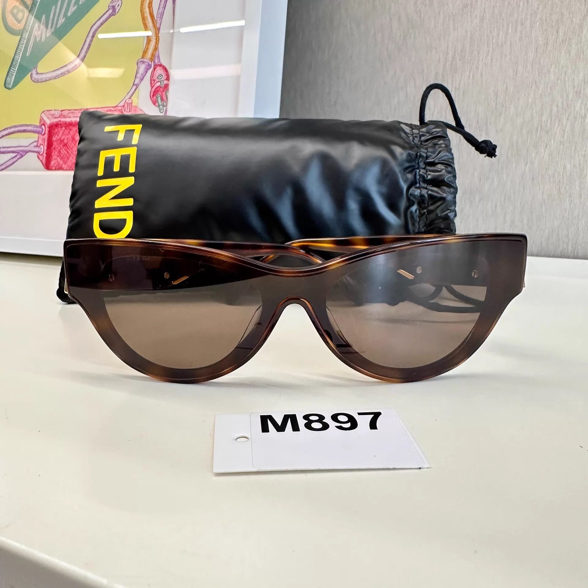 Fendi FENDI Gold Logo Sunglasses with Case Like New M897 Size ONE SIZE - 4 Thumbnail