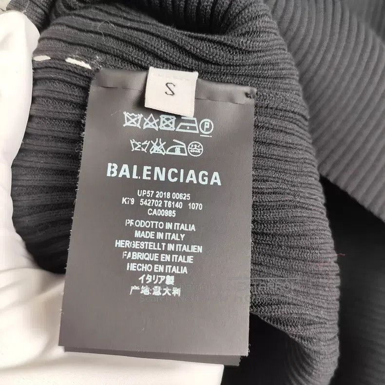Balenciaga Balenciaga Long-sleeve knit top Size US S / EU 44-46 / 1 - 4 Thumbnail
