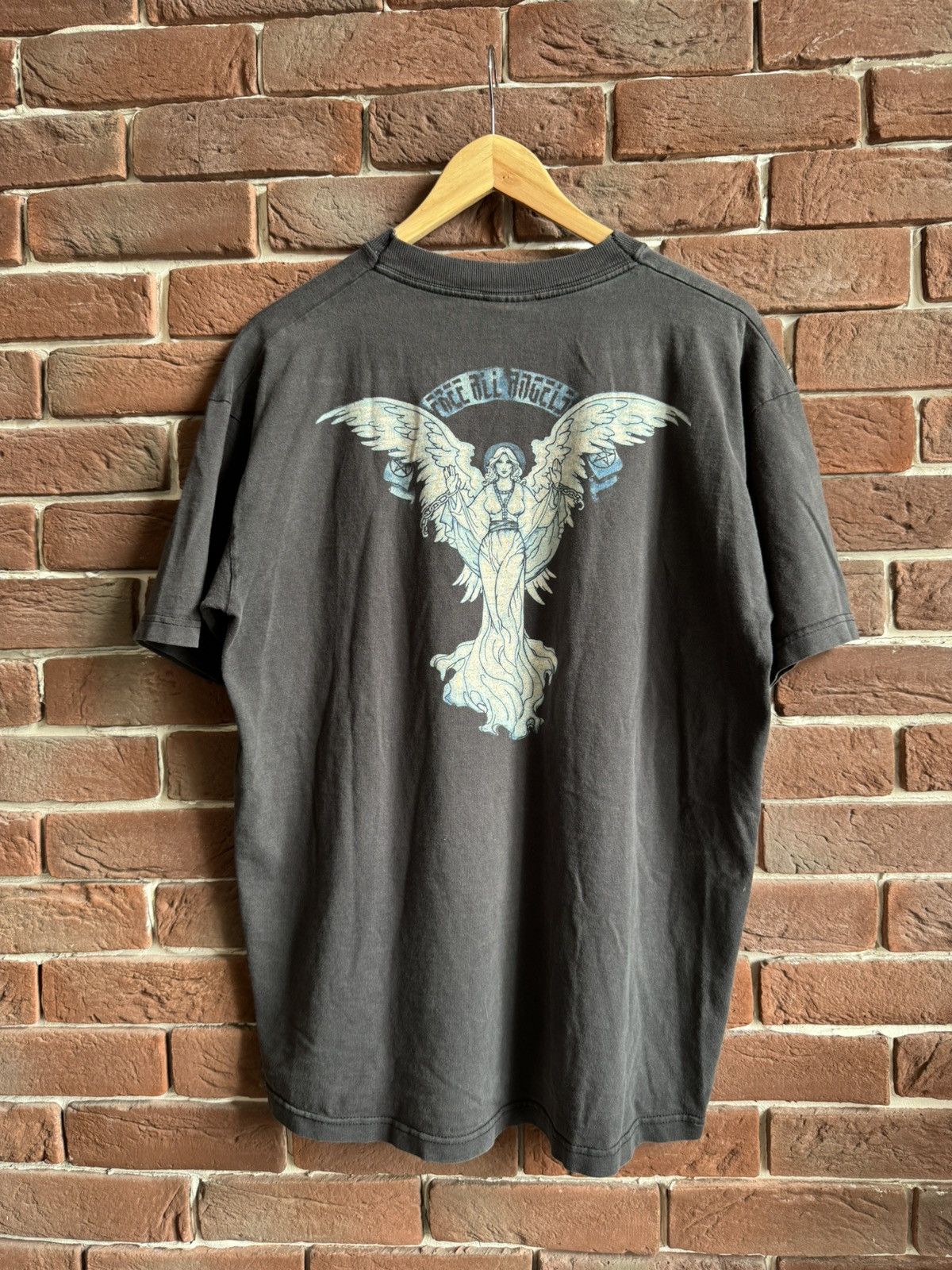 Band Tees Early 00s ASH Free All Angels Brit Pop Band Tshirt 2001 Size US L / EU 52-54 / 3 - 2 Thumbnail
