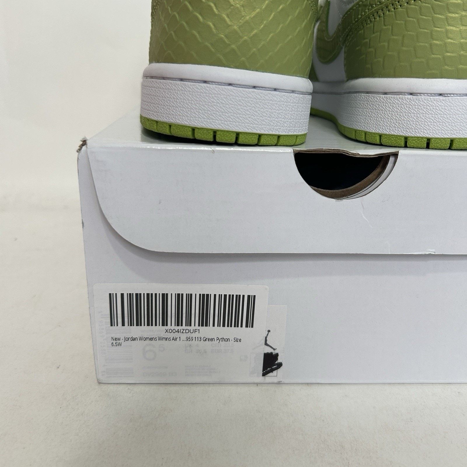 Jordan Brand Nike Air Jordan 1 Retro Mid SE WMNS “Green Python” Size US 6.5 / IT 36.5 - 5 Thumbnail