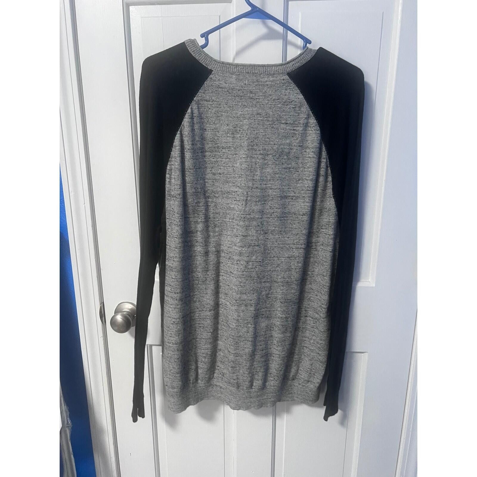 Express Express Mens Henley Sweater XL Gray Black Raglan Long Sleeve Size US XL / EU 56 / 4 - 5 Thumbnail
