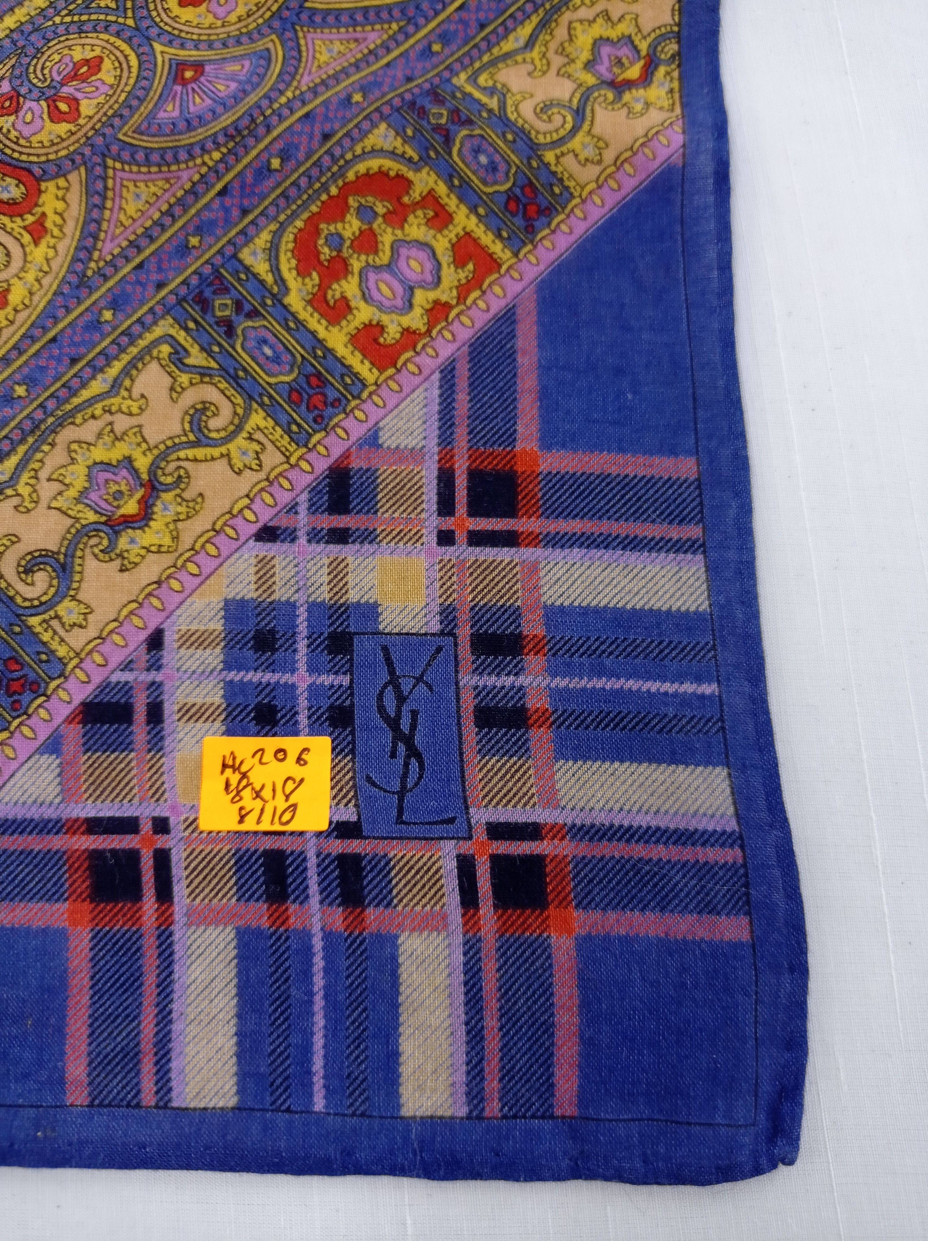 Vintage Vintage Yves Saint Laurent Handkerchief / Neckwear / Bandana Size ONE SIZE - 4 Thumbnail