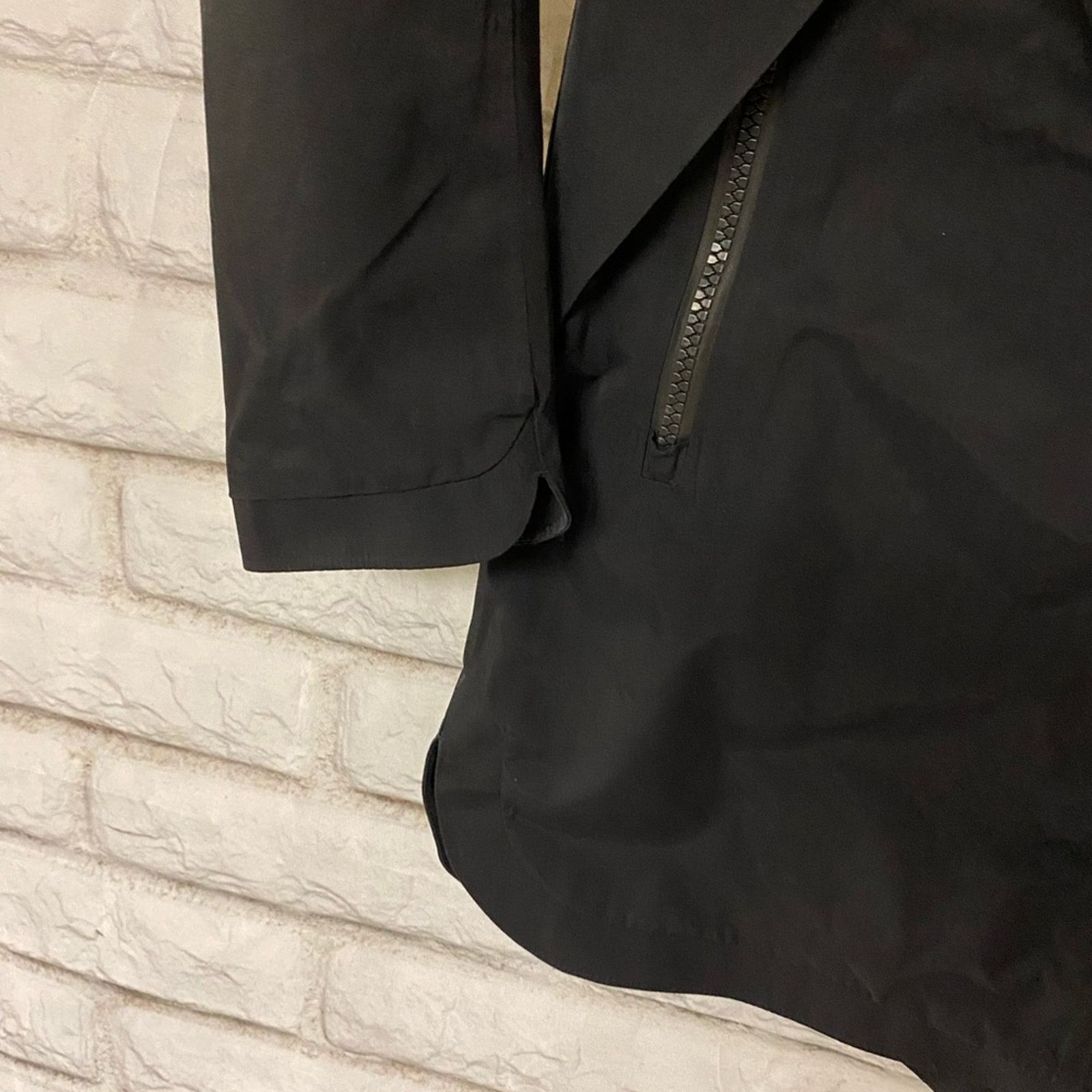 Lululemon Lululemon Raincoat Jacket Black Size XXS / US 00 / IT 34 - 6 Thumbnail