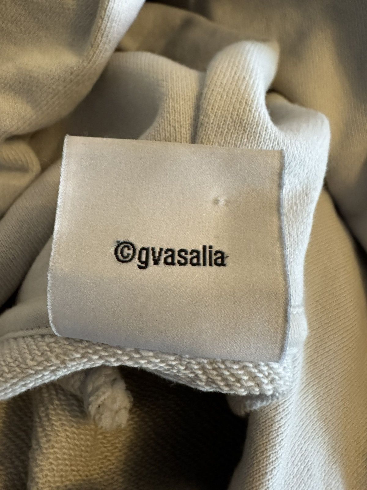 Vetements Vetements World Tour Hoodie Oyster Mushroom Size US S / EU 44-46 / 1 - 4 Thumbnail