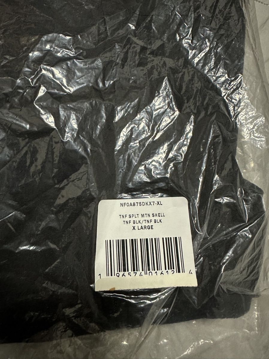 Supreme × The North Face Supreme The North Face Split Taped Seam Shell Jacket Black Size US XL / EU 56 / 4 - 7 Thumbnail
