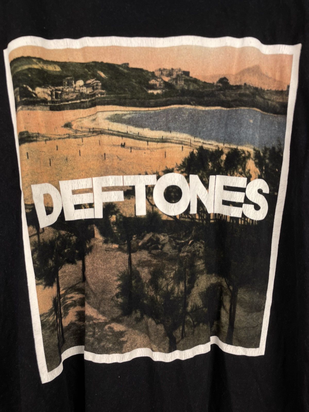 Band Tees Deftones 2015 tour t shirt Size US XL / EU 56 / 4 - 5 Thumbnail