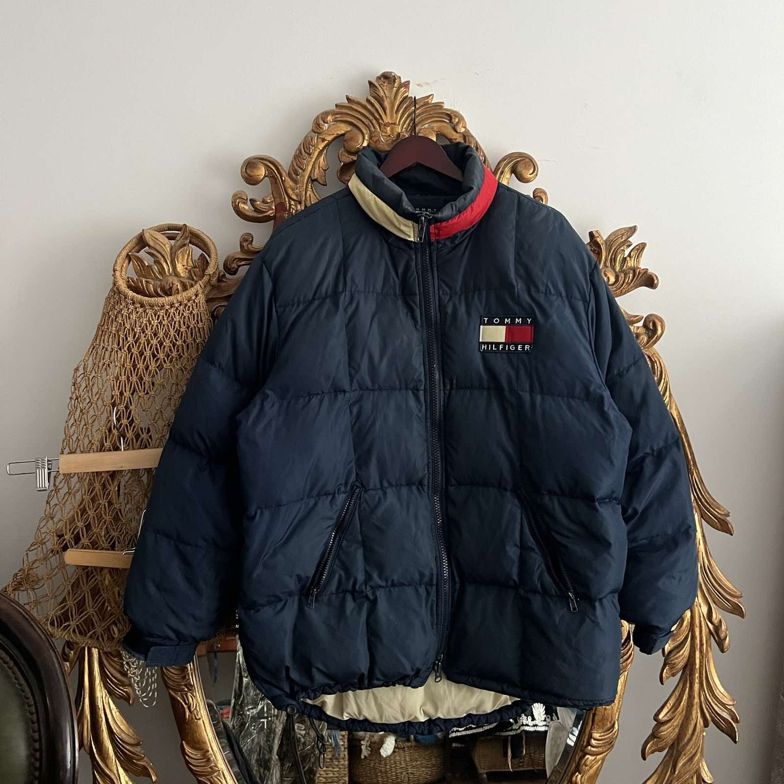 Tommy Hilfiger Vintage Tommy Hilfiger Puffer Jacket Design Sz XL Size US XL / EU 56 / 4 - 1 Thumbnail
